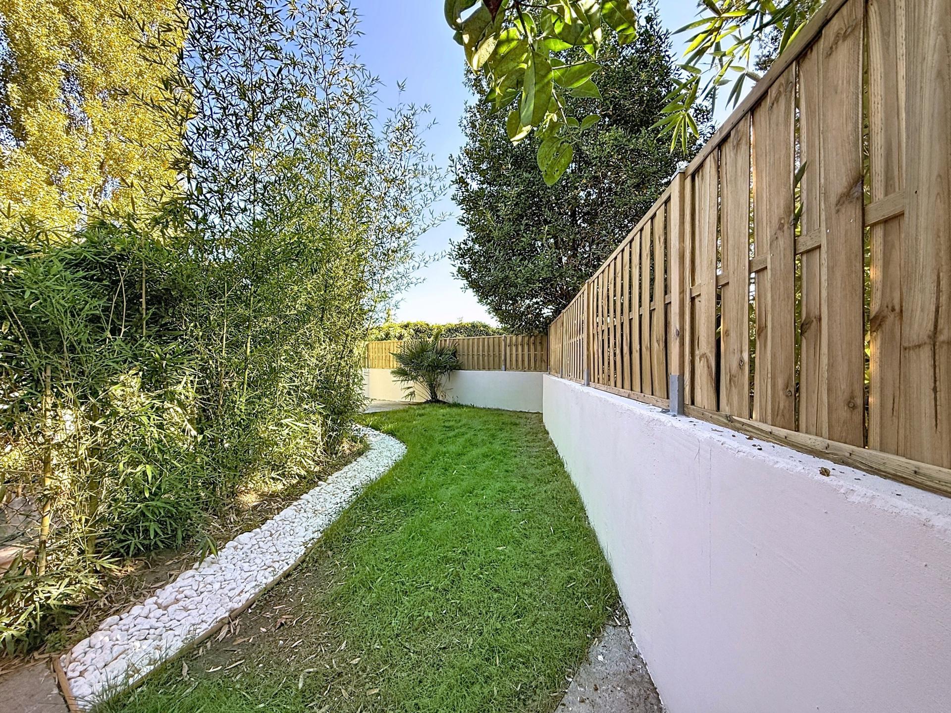 Photo 8 of the listing.