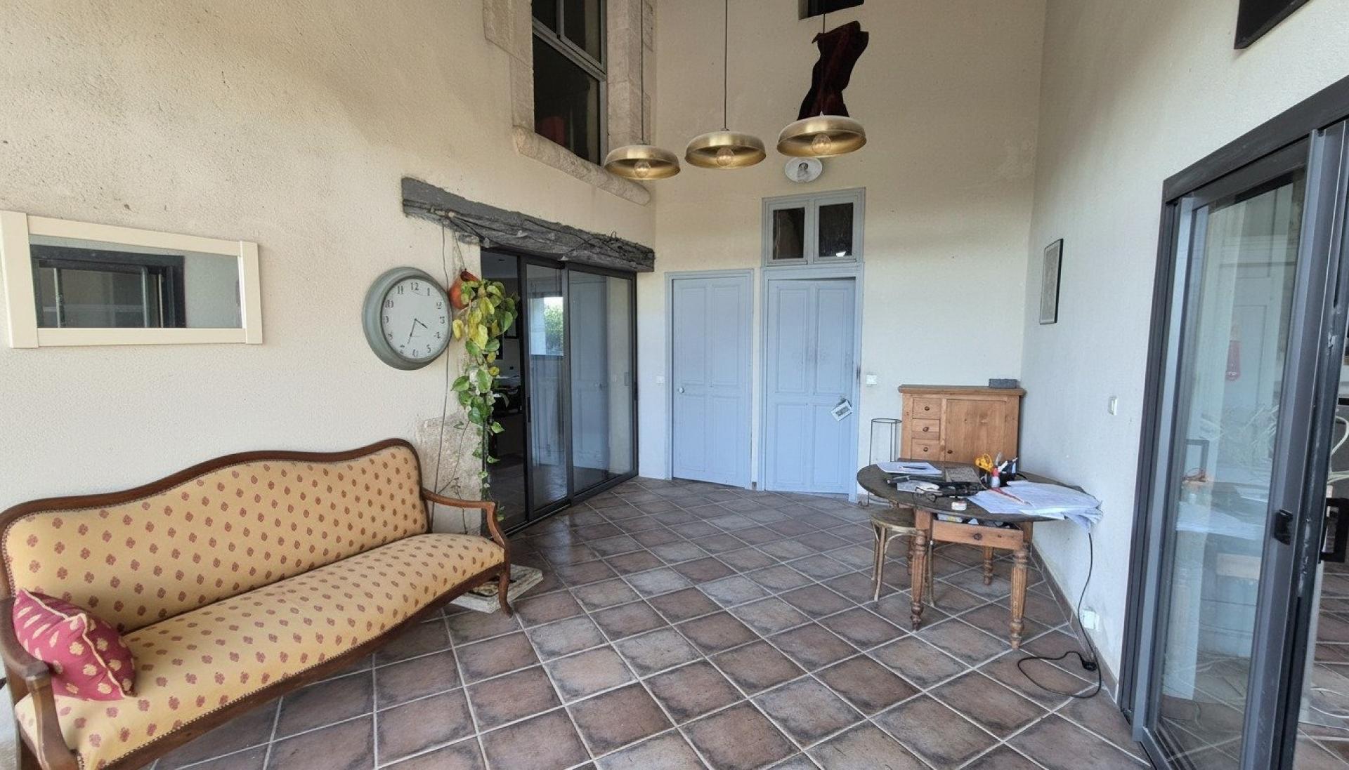 Photo 7 of the listing.