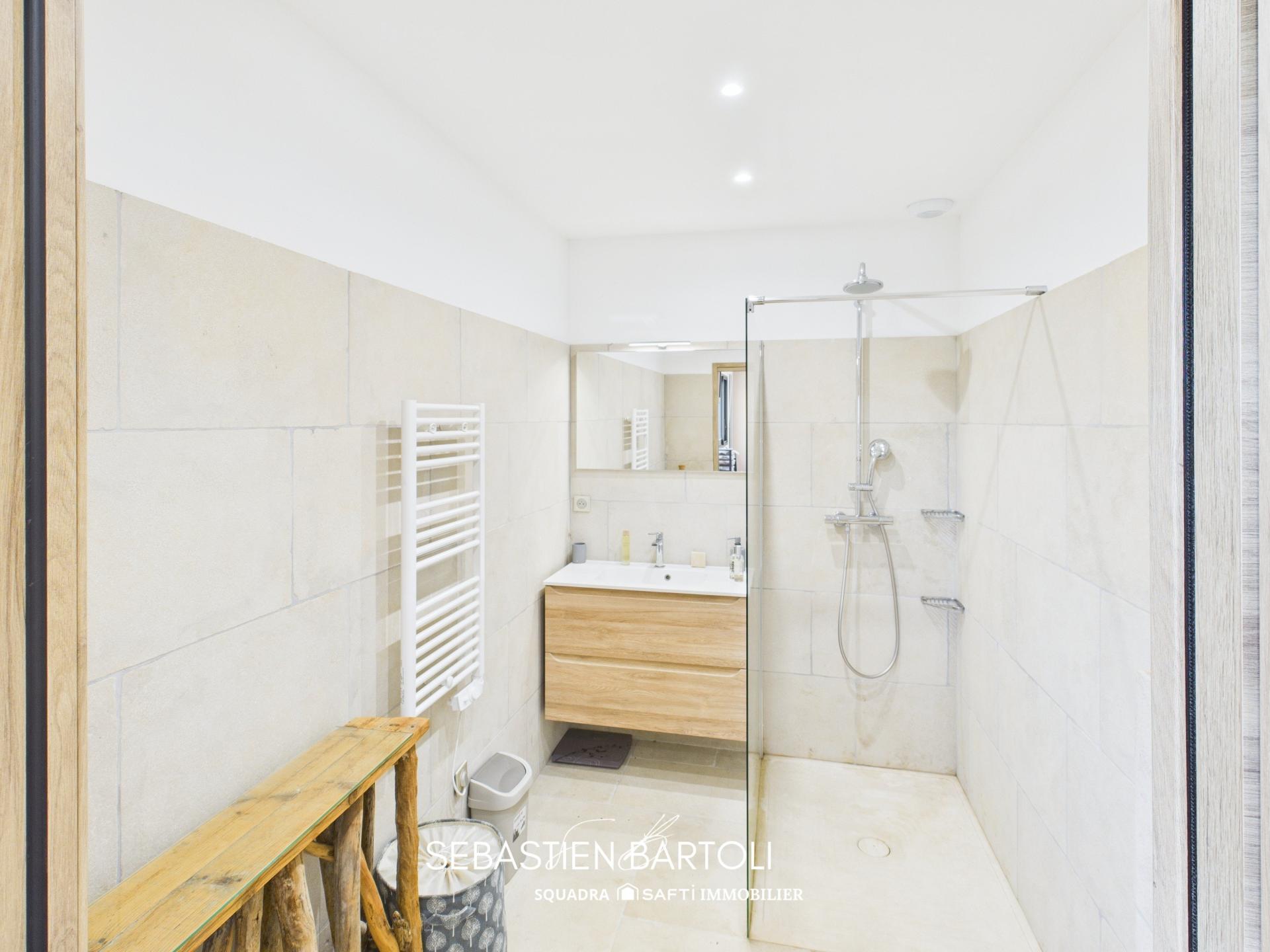 Photo 13 de l'annonce.