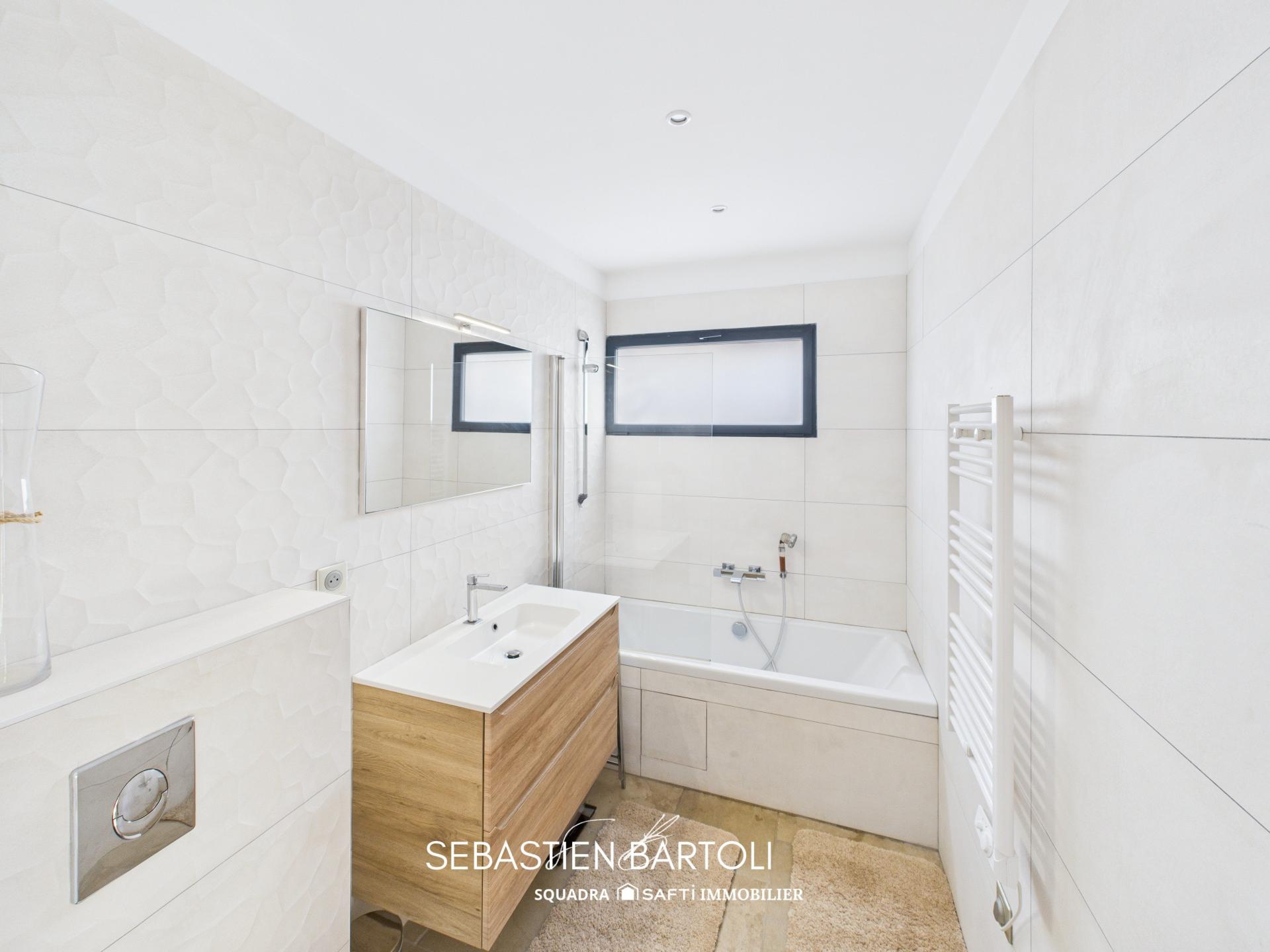 Photo 14 de l'annonce.