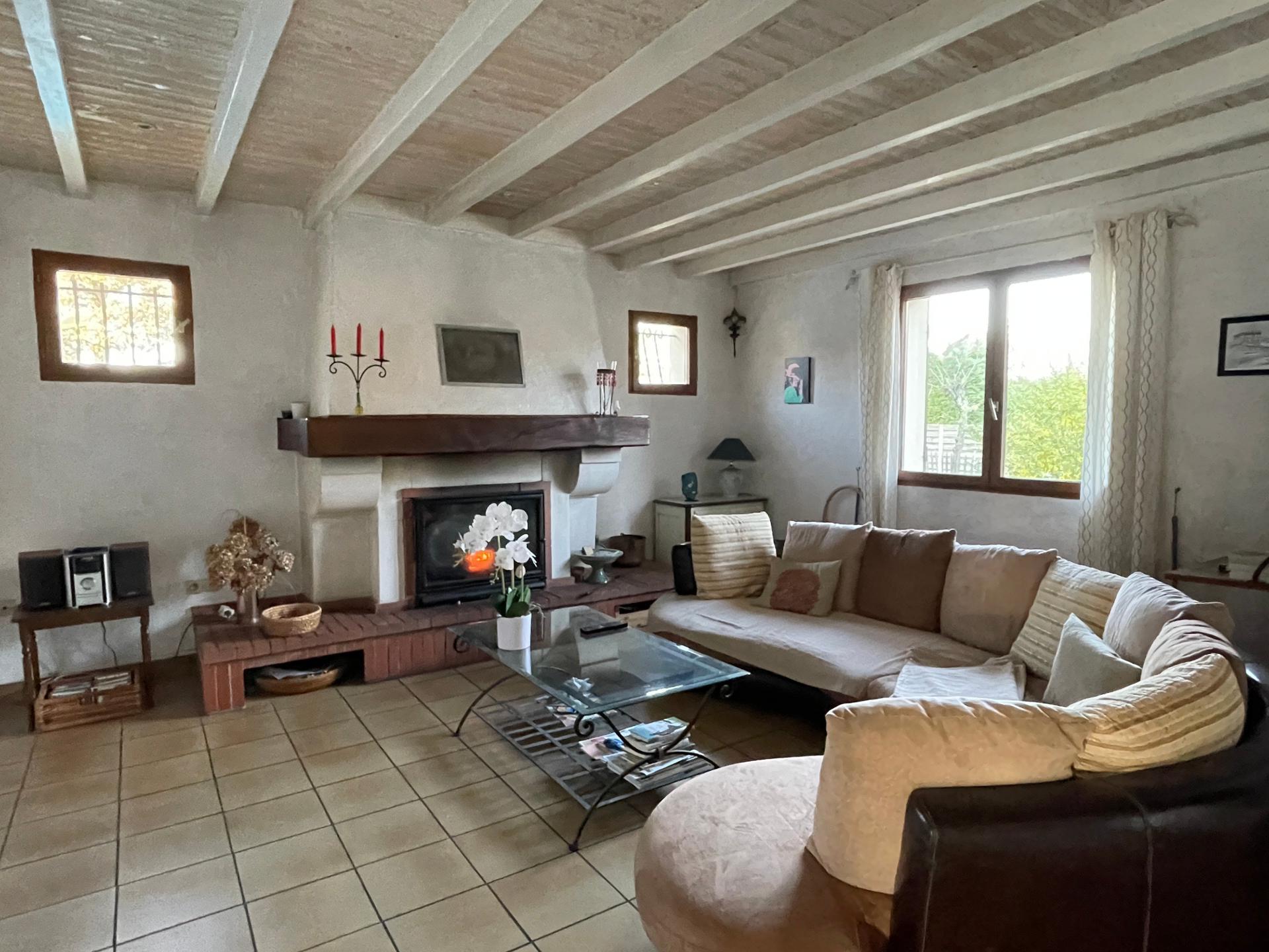 Photo 6 of the listing.