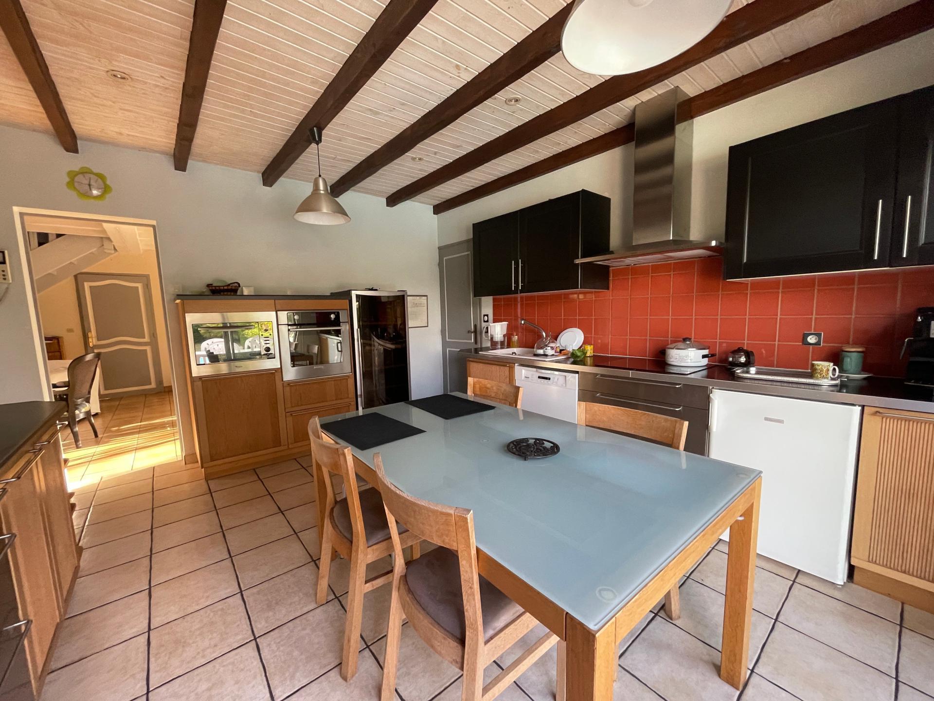 Photo 8 of the listing.