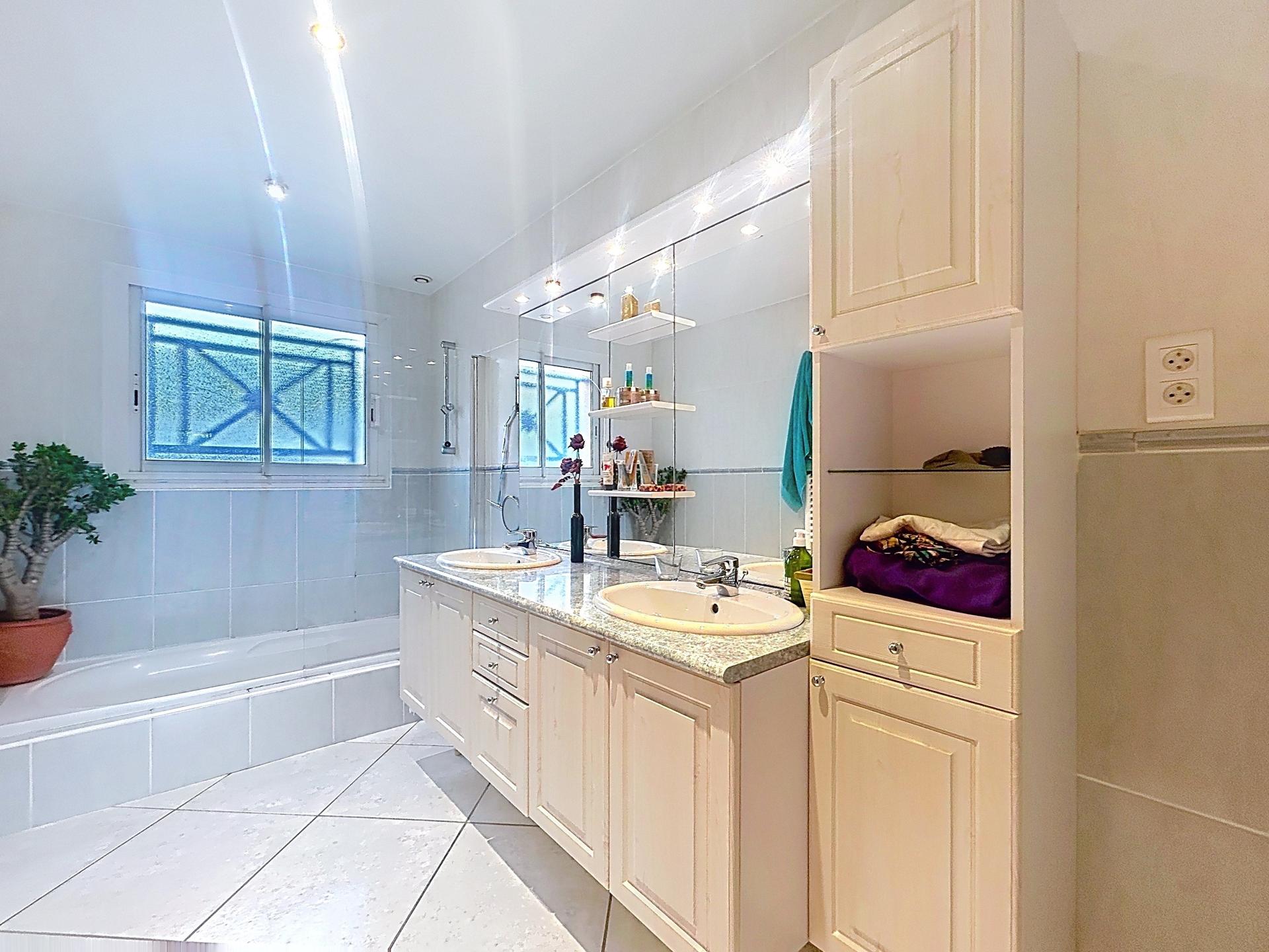 Photo 5 de l'annonce.