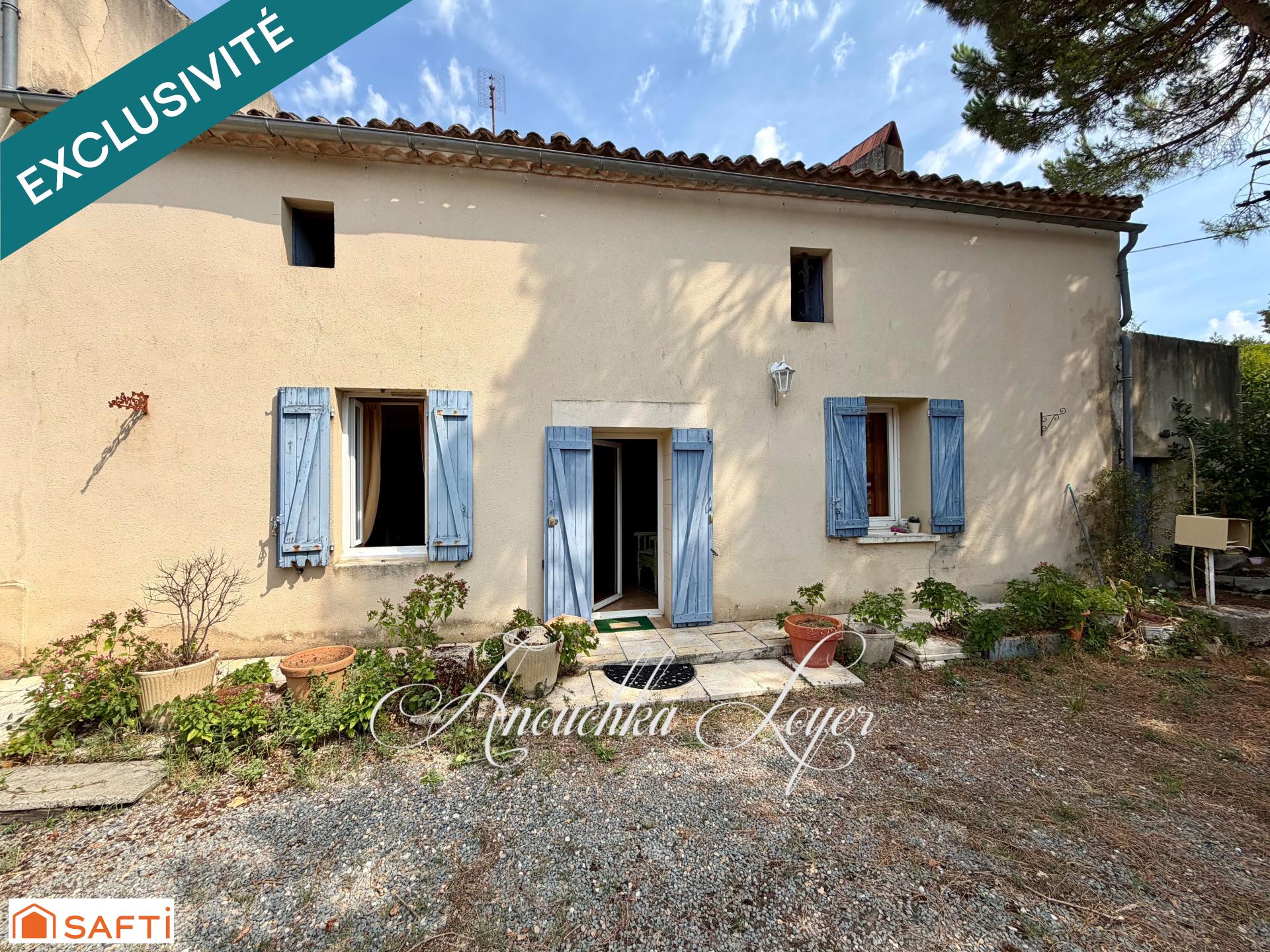 Maison avec dépendances a rénover