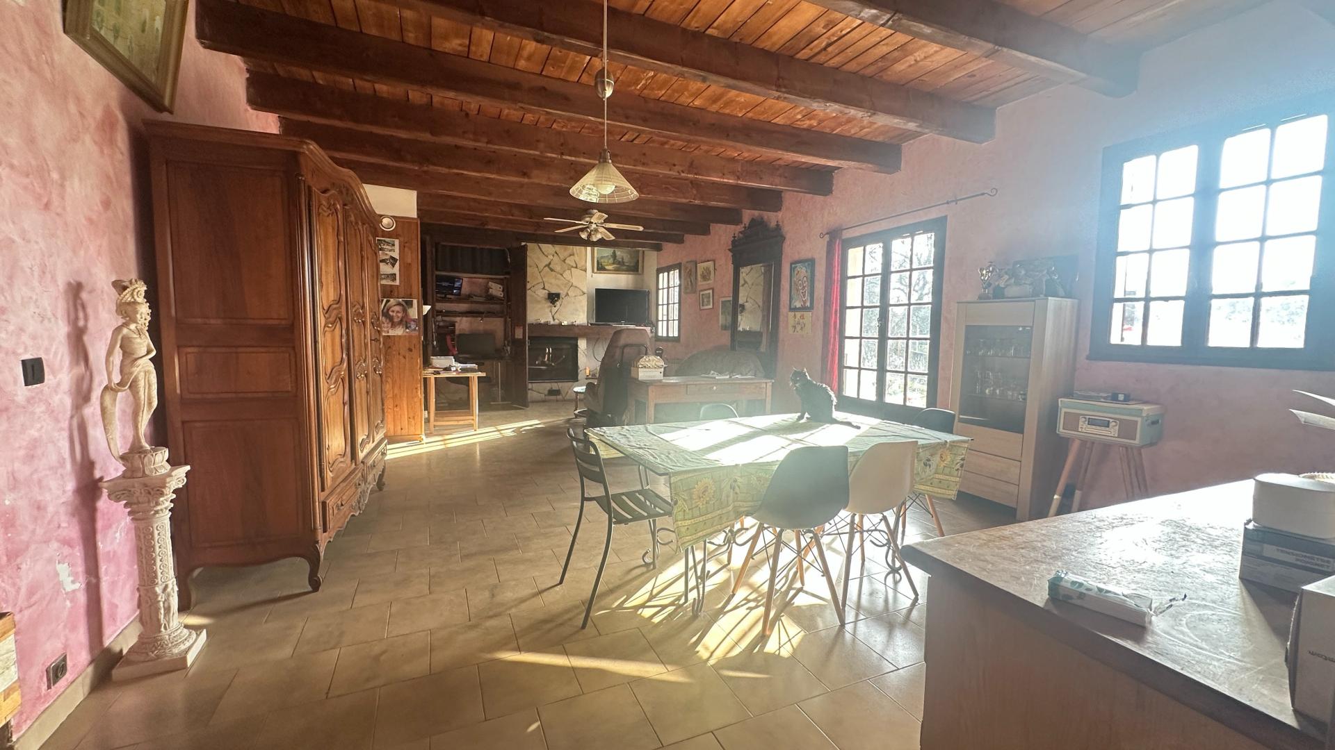 Photo 6 of the listing.