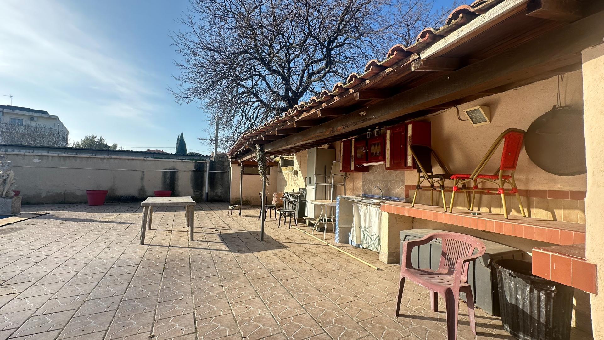 Photo 4 of the listing.