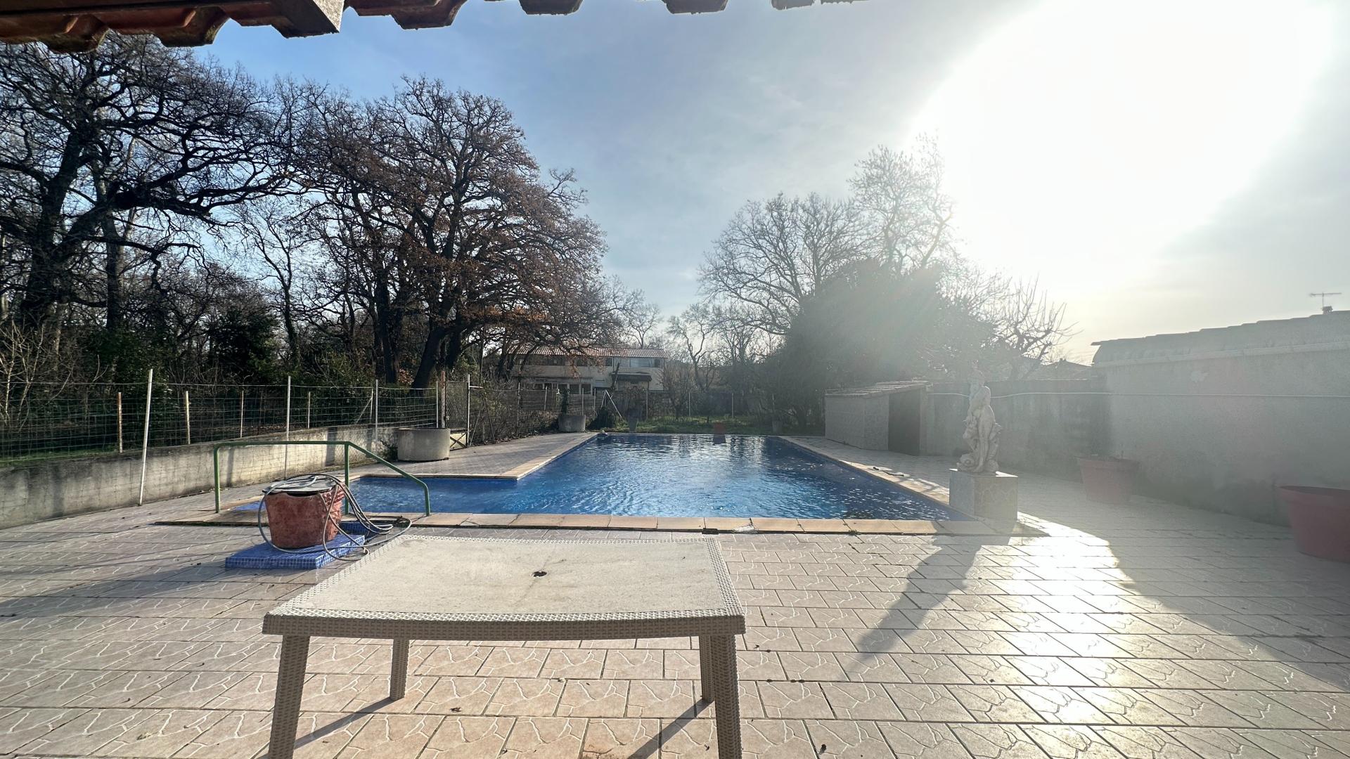 Photo 14 of the listing.