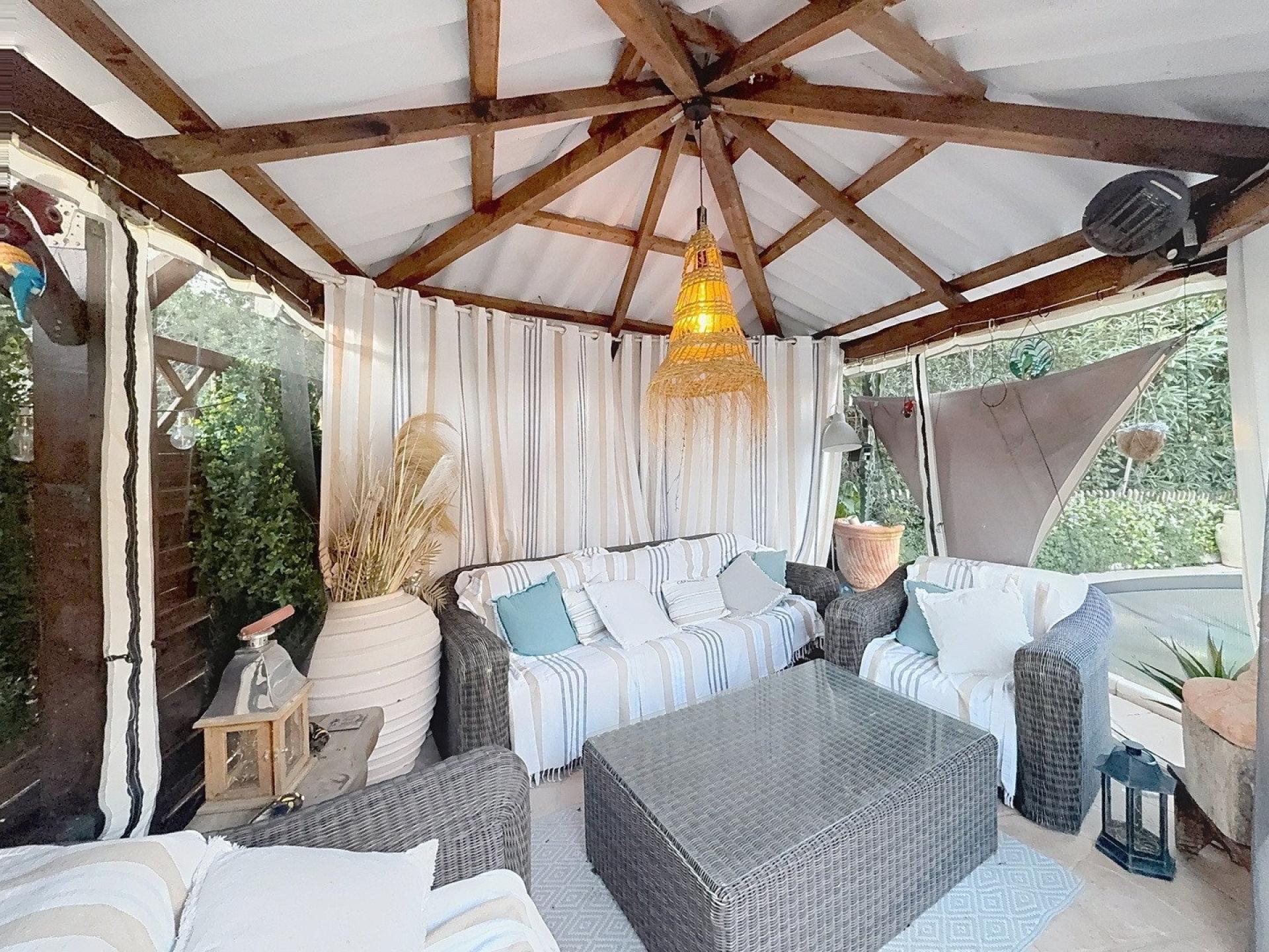 Photo 48 de l'annonce.