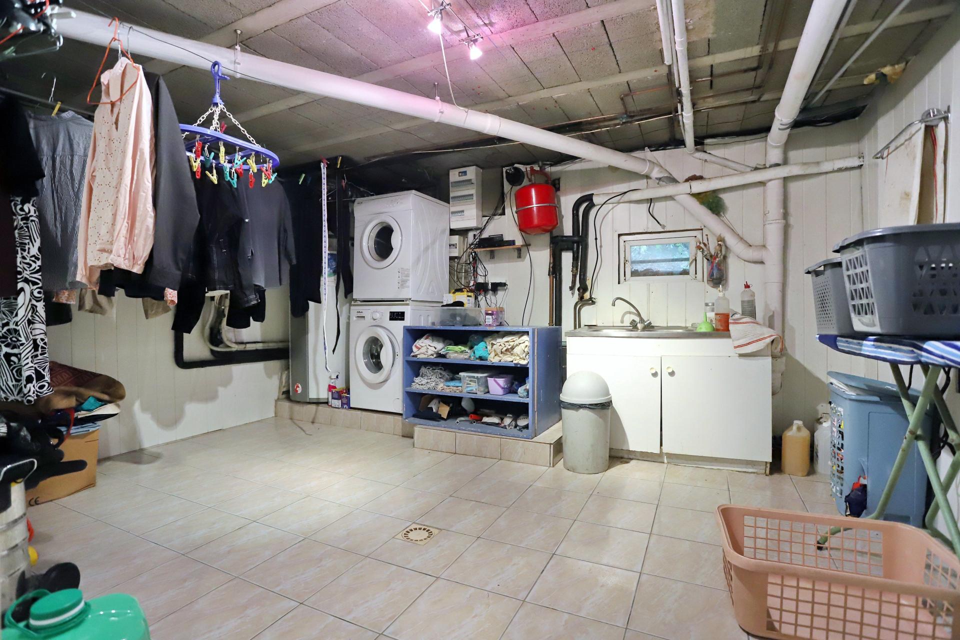 Photo 12 of the listing.