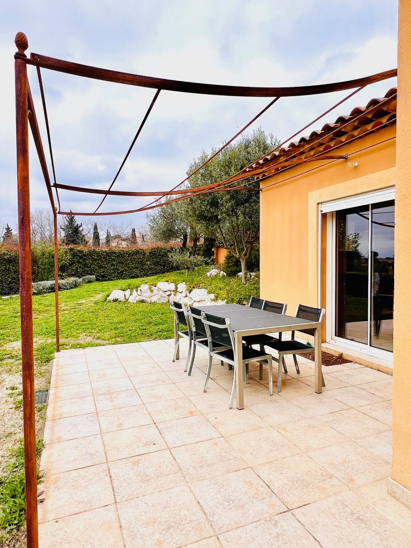 Photo 14 of the listing.