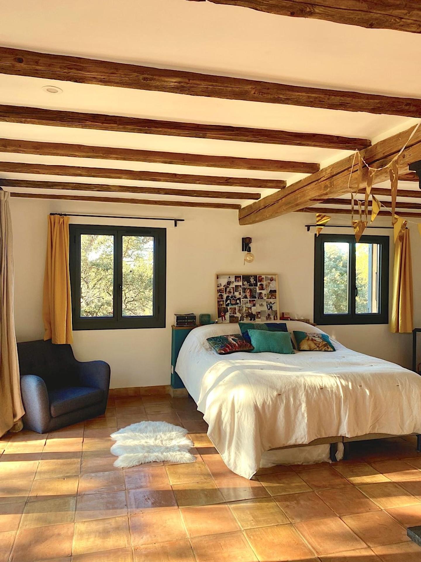 Photo 7 of the listing.