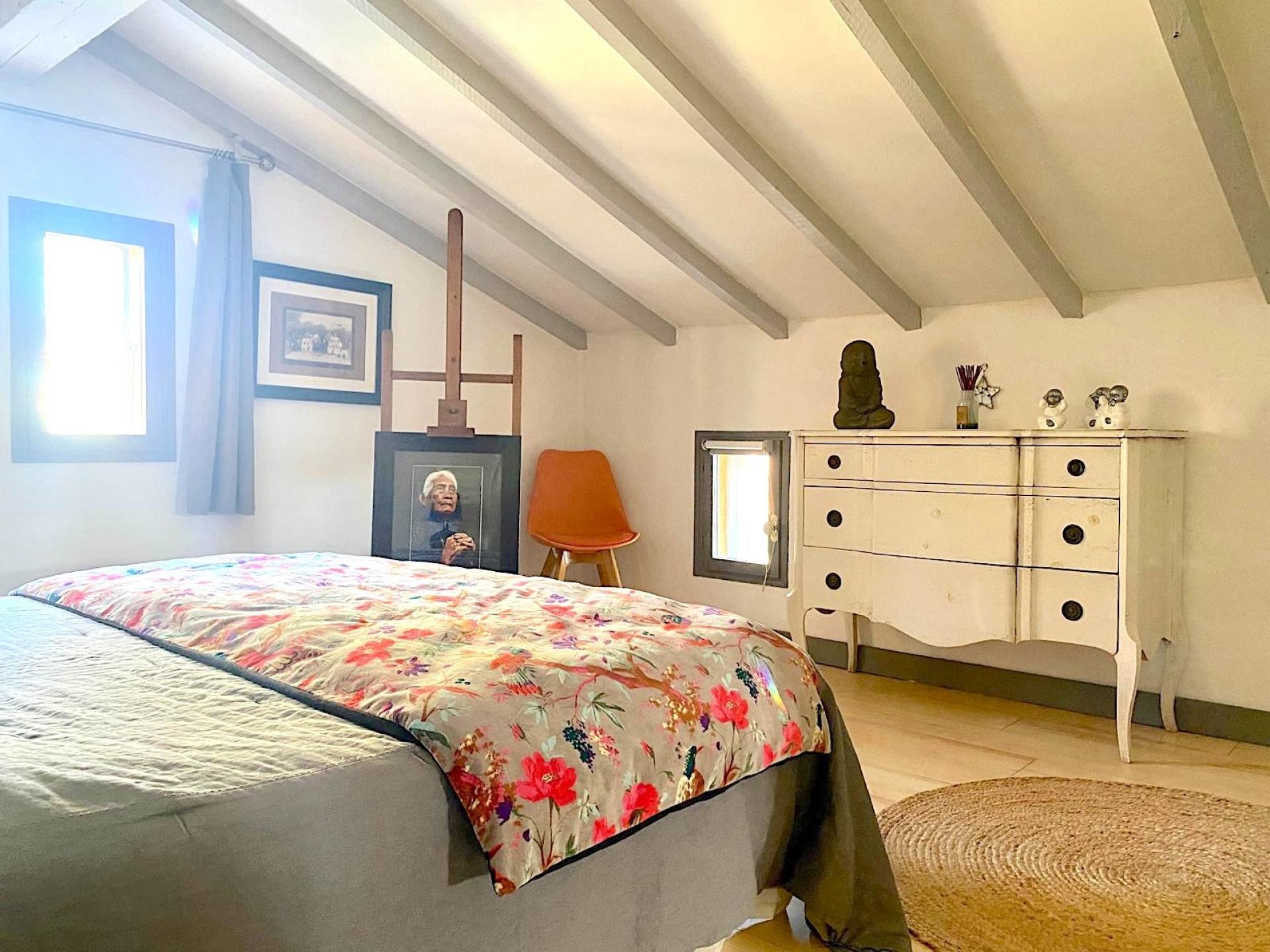 Photo 9 of the listing.