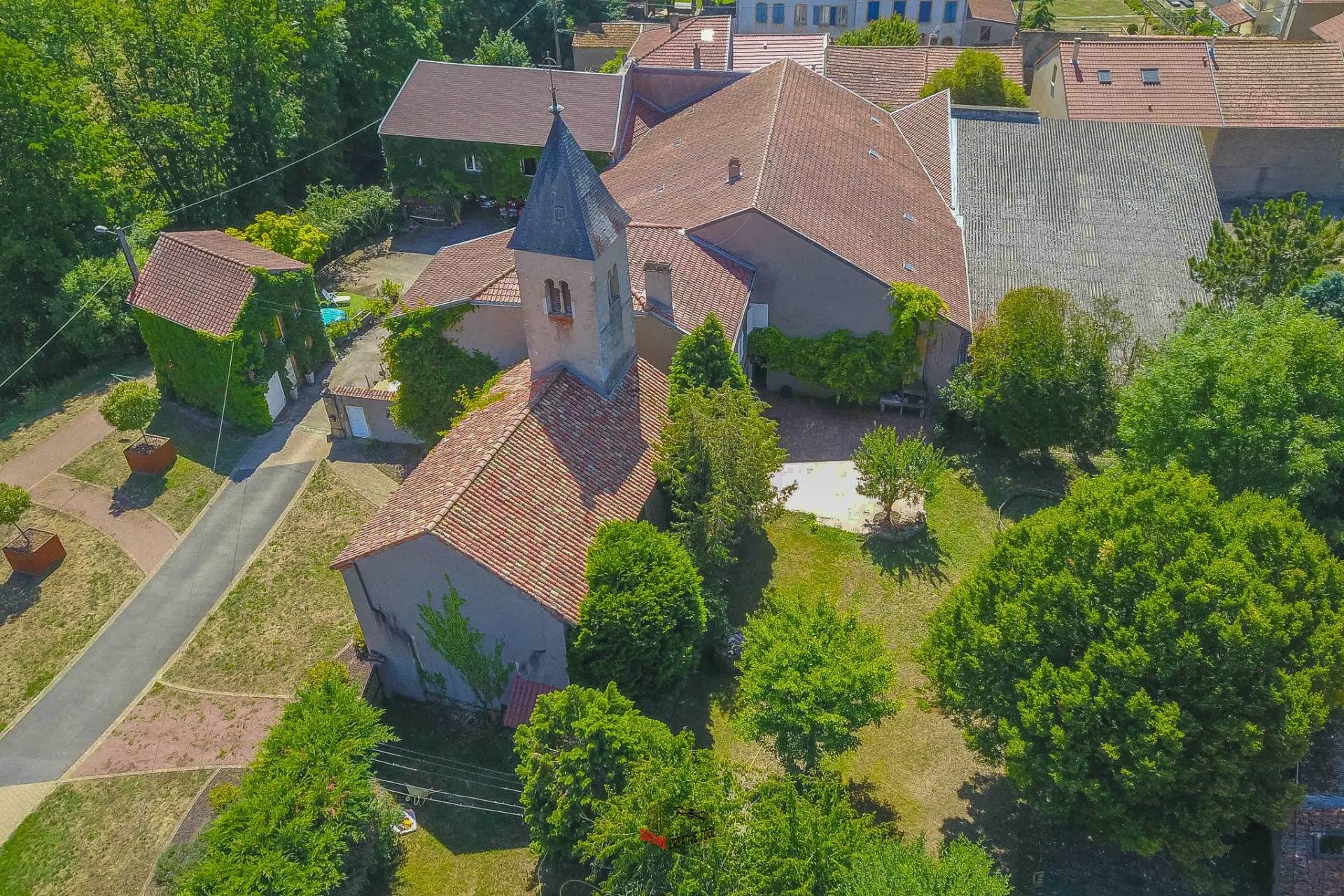 Photo 16 of the listing.