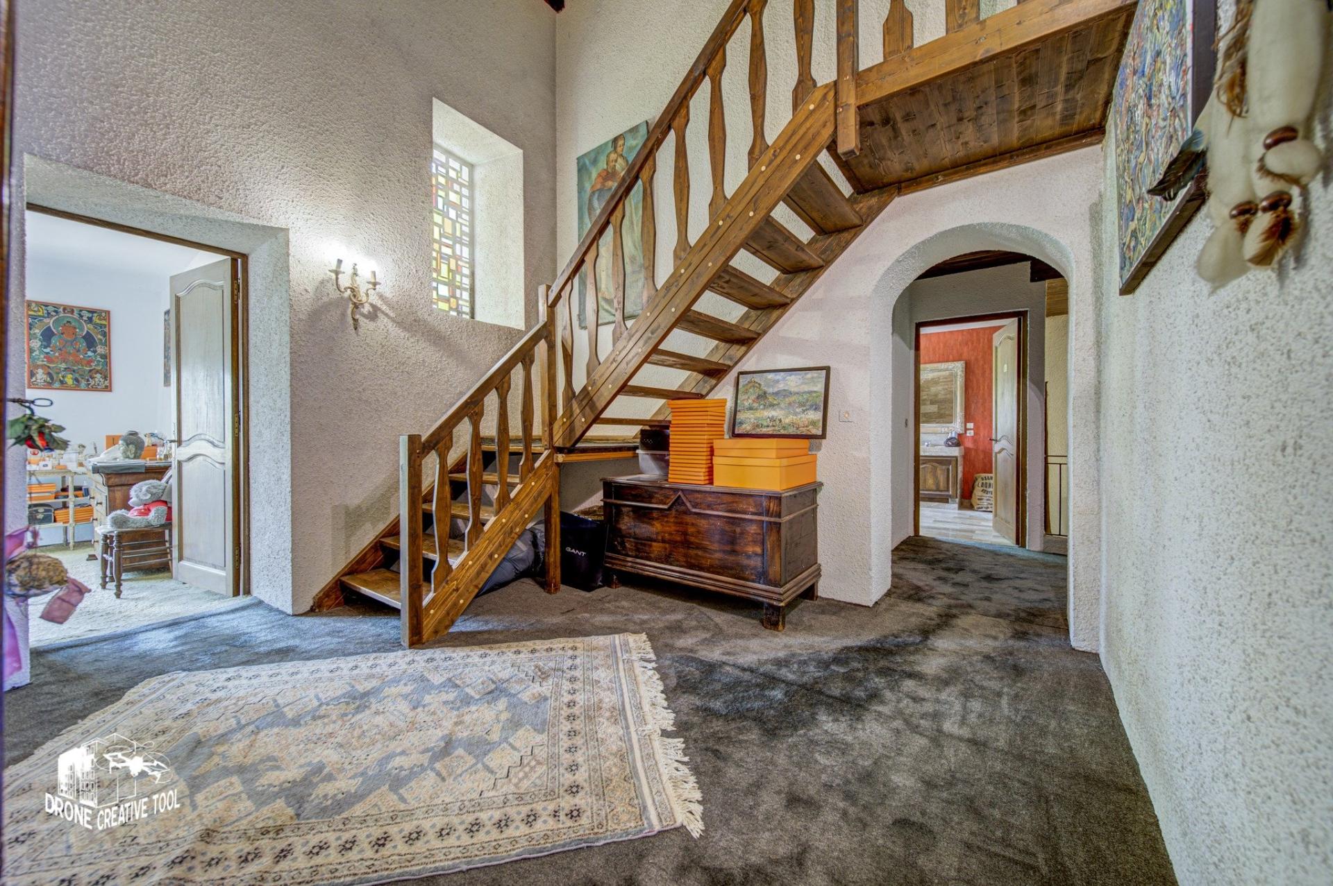 Photo 13 of the listing.