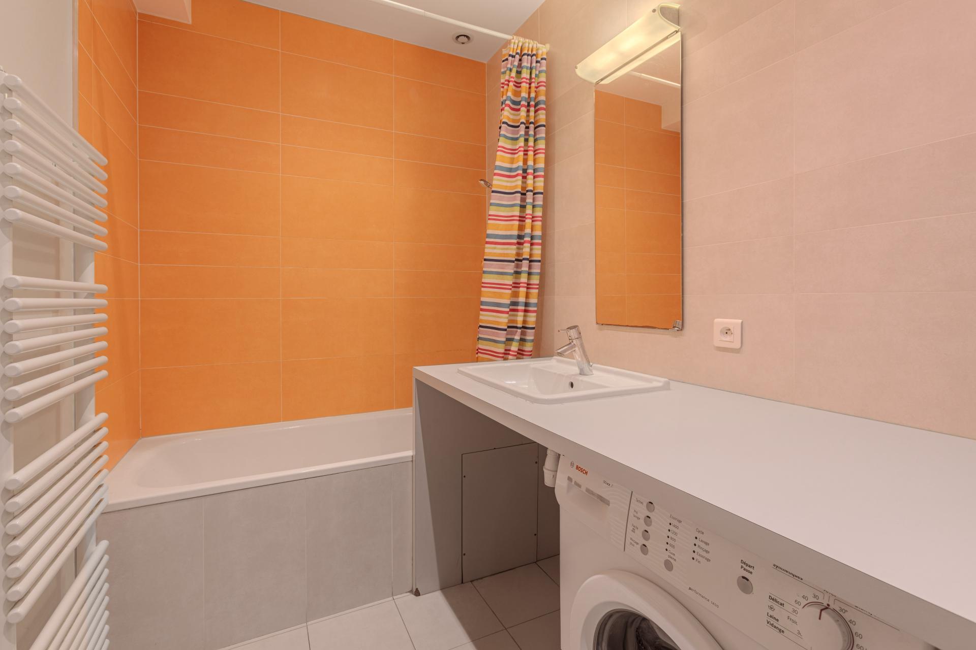 Photo 13 of the listing.