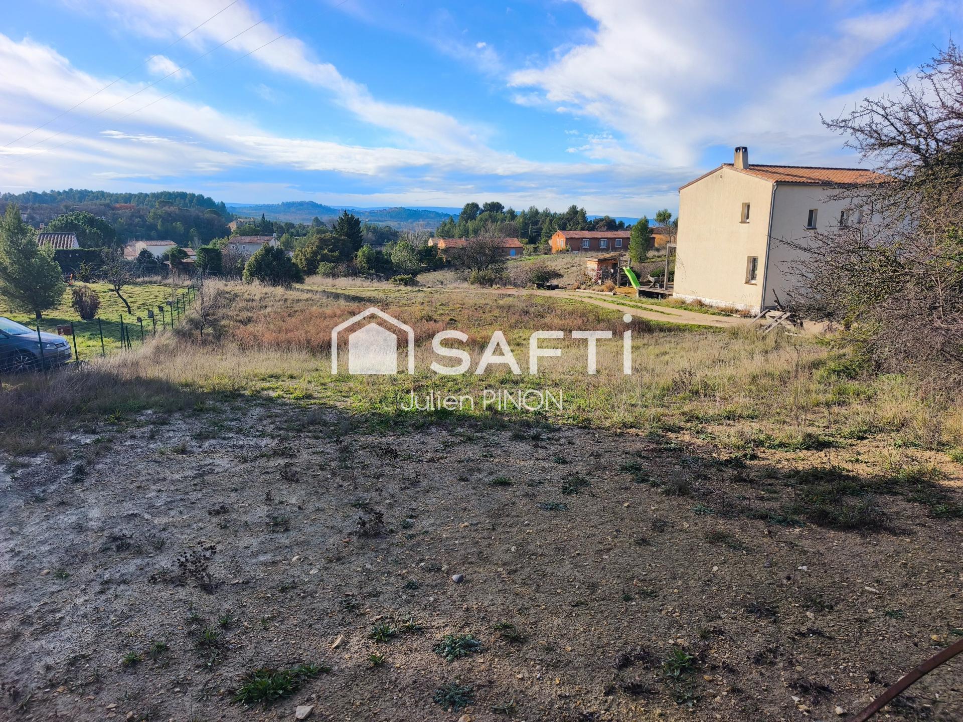 Beau terrain à bâtir à Saint-Saturnin-lès-Apt