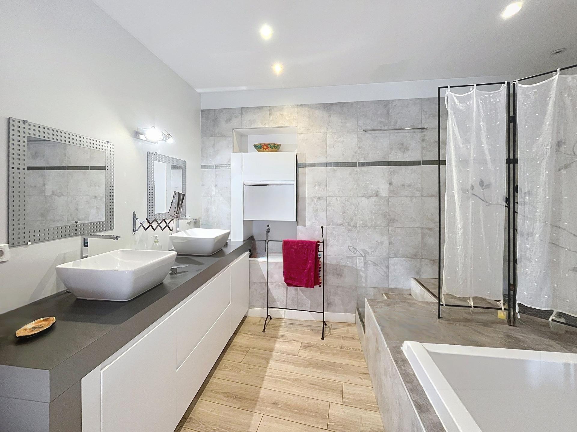 Photo 9 de l'annonce.