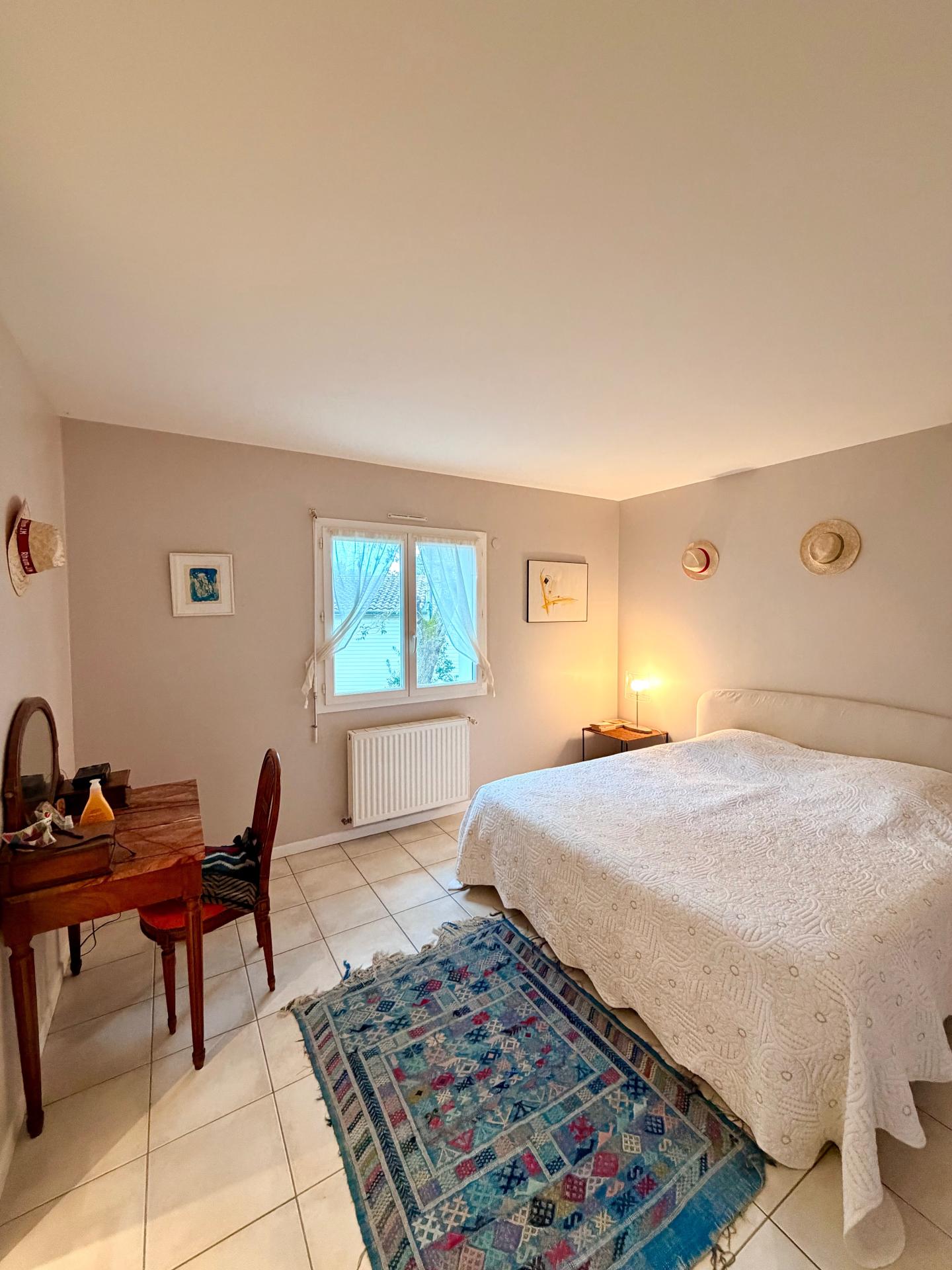 Photo 10 of the listing.