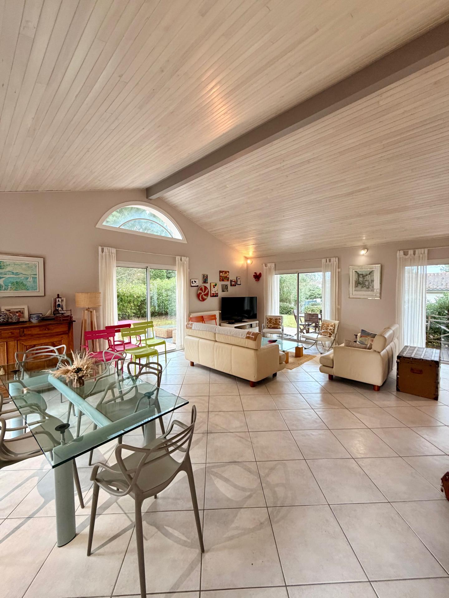 Photo 15 of the listing.