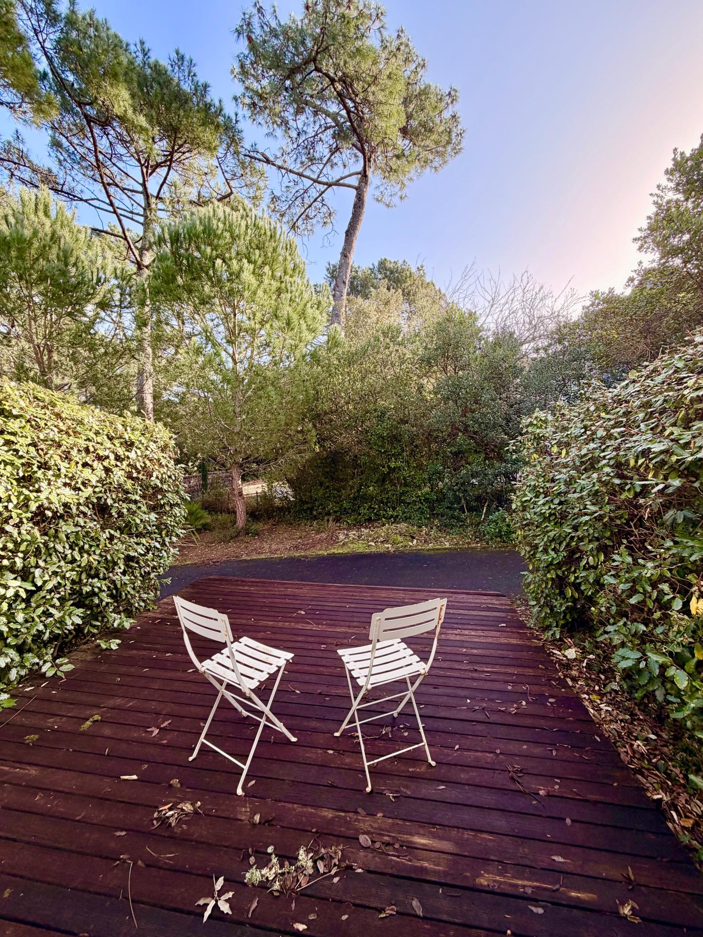 Photo 19 of the listing.