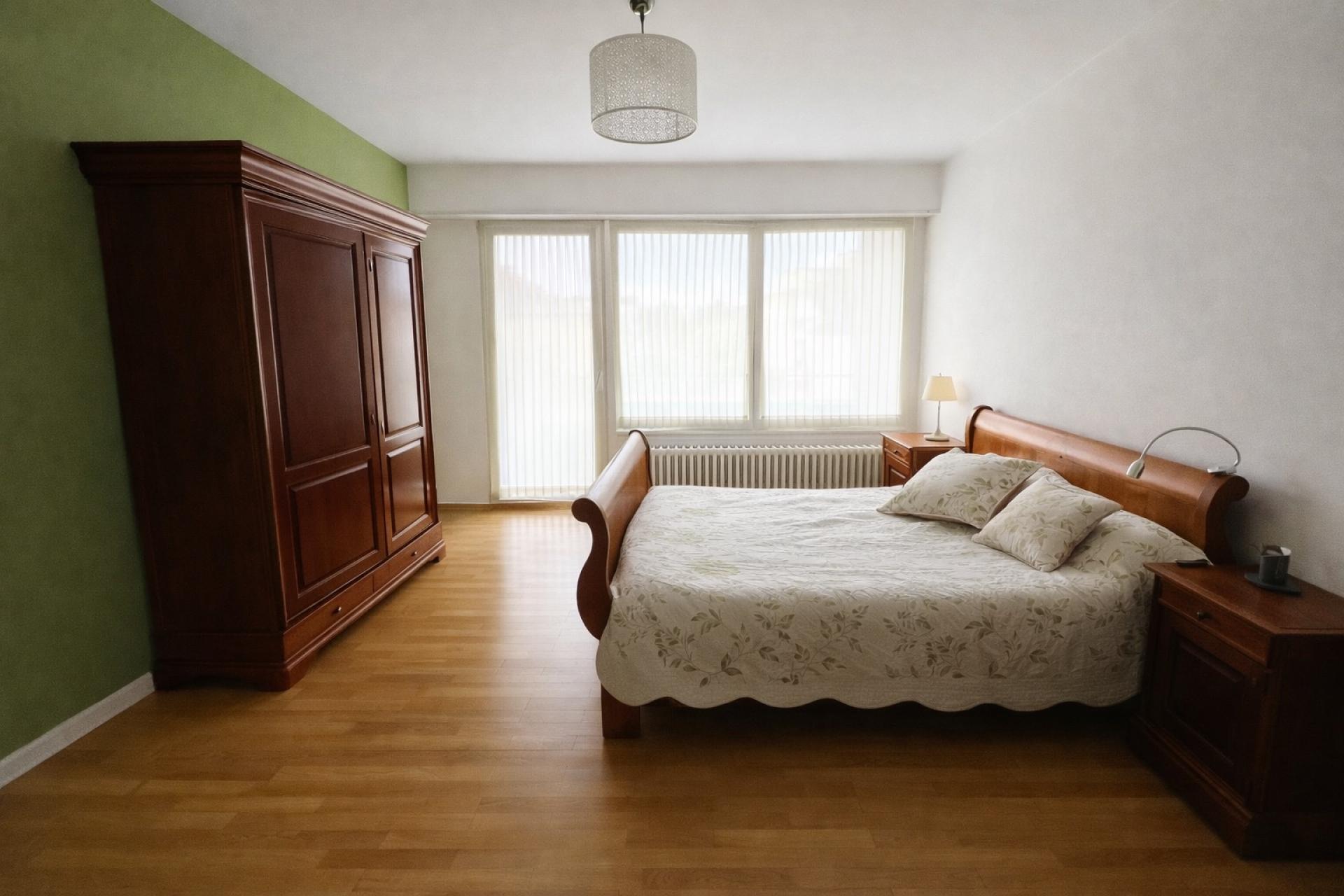 Photo 13 of the listing.