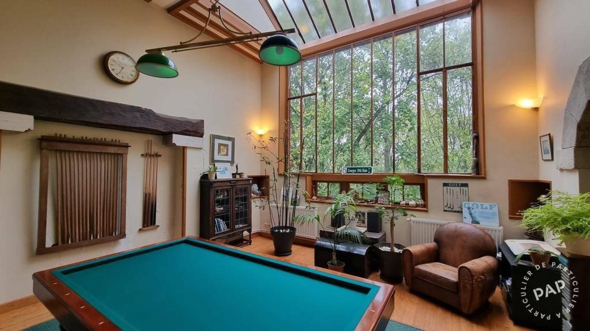 Photo 11 of the listing.