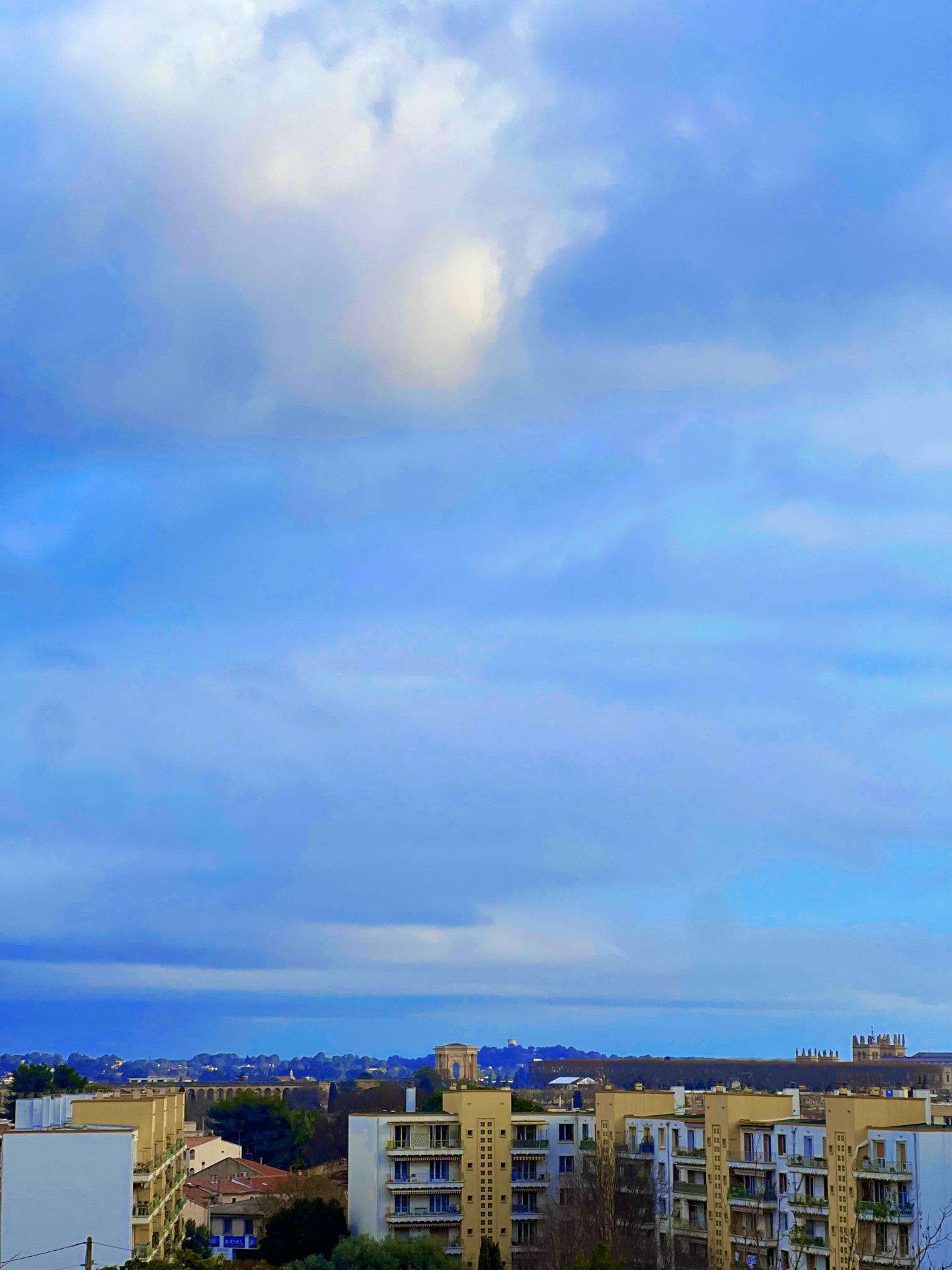 Photo 9 of the listing.