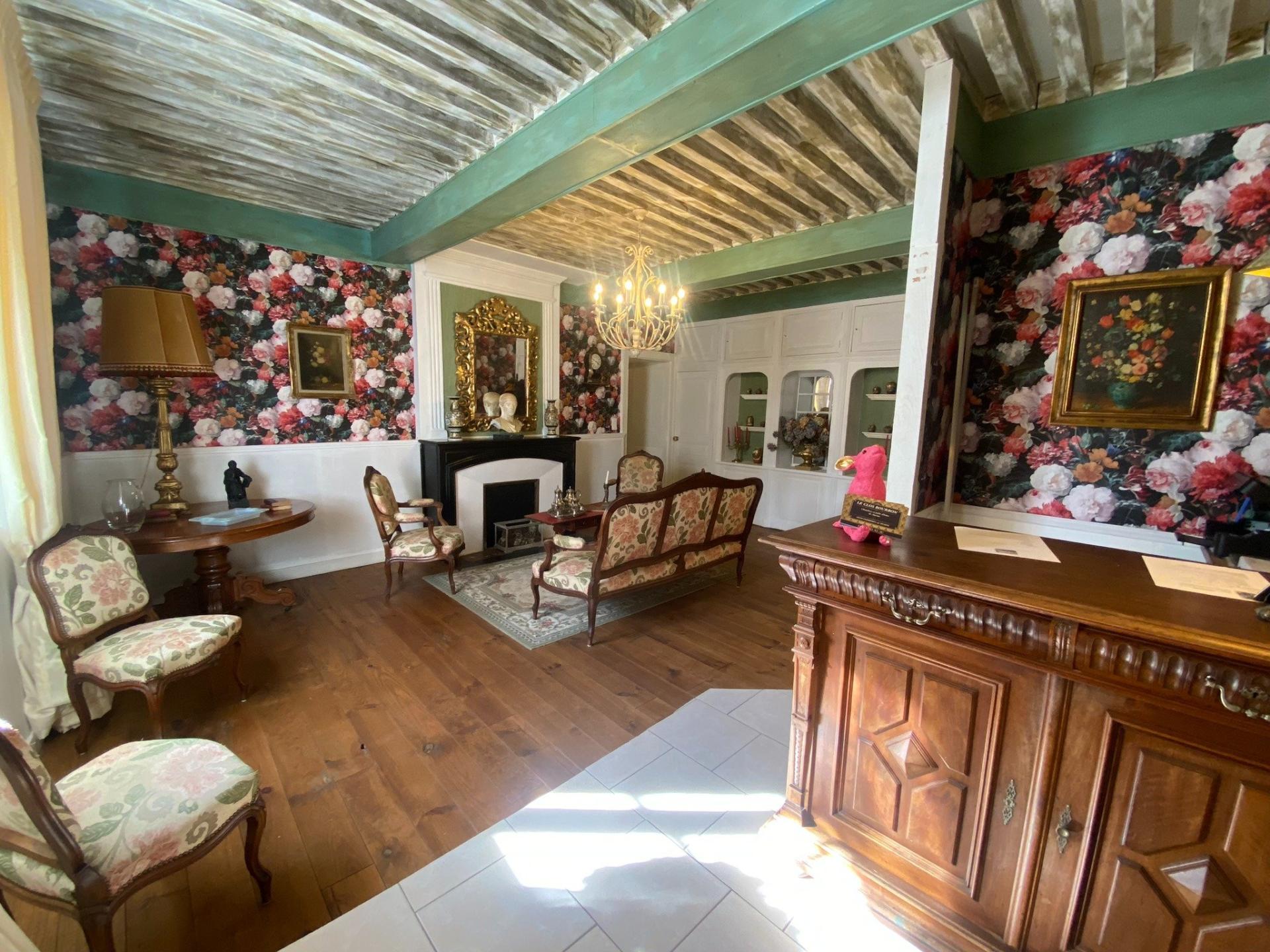 Photo 15 of the listing.