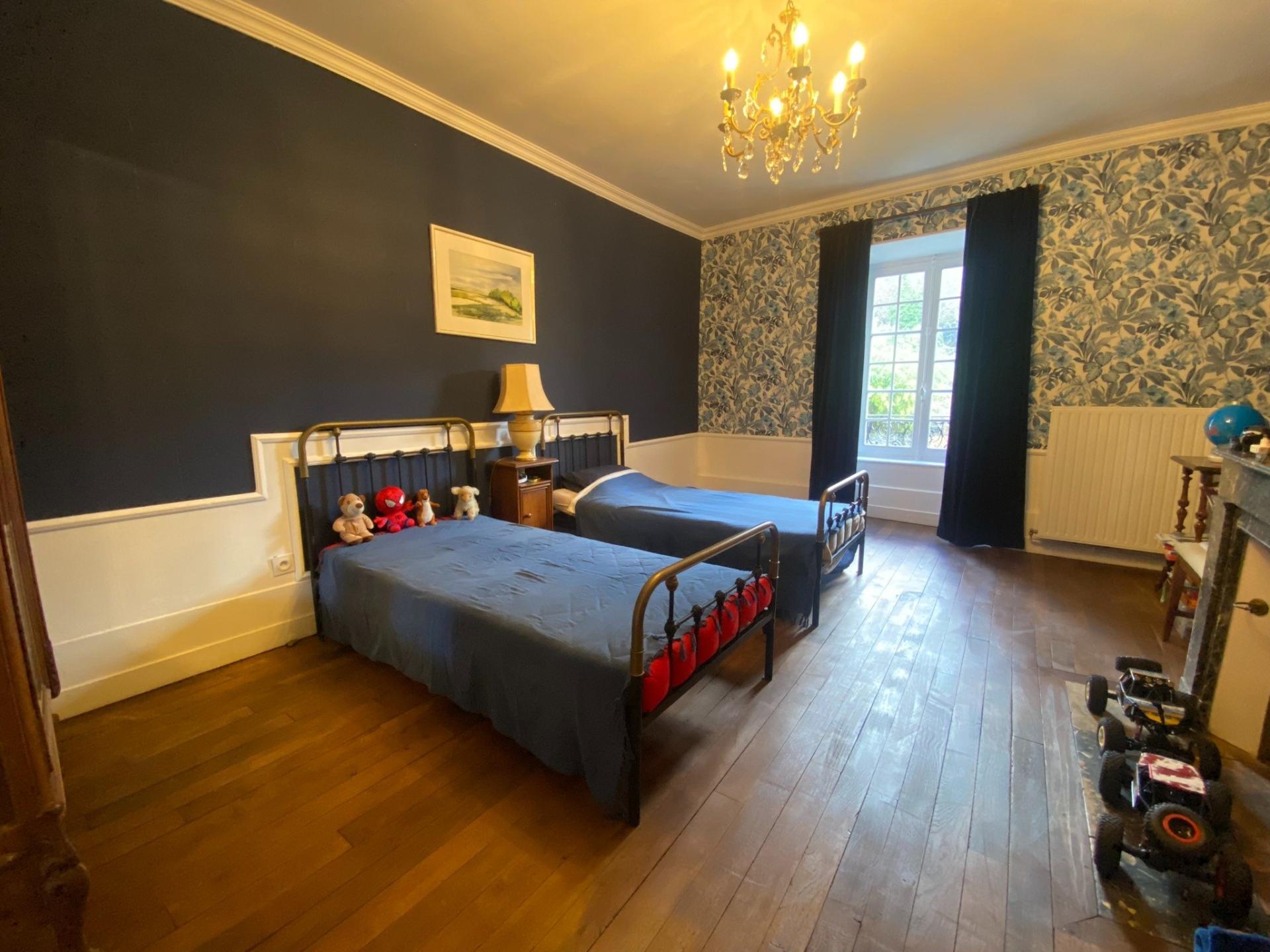 Photo 9 of the listing.