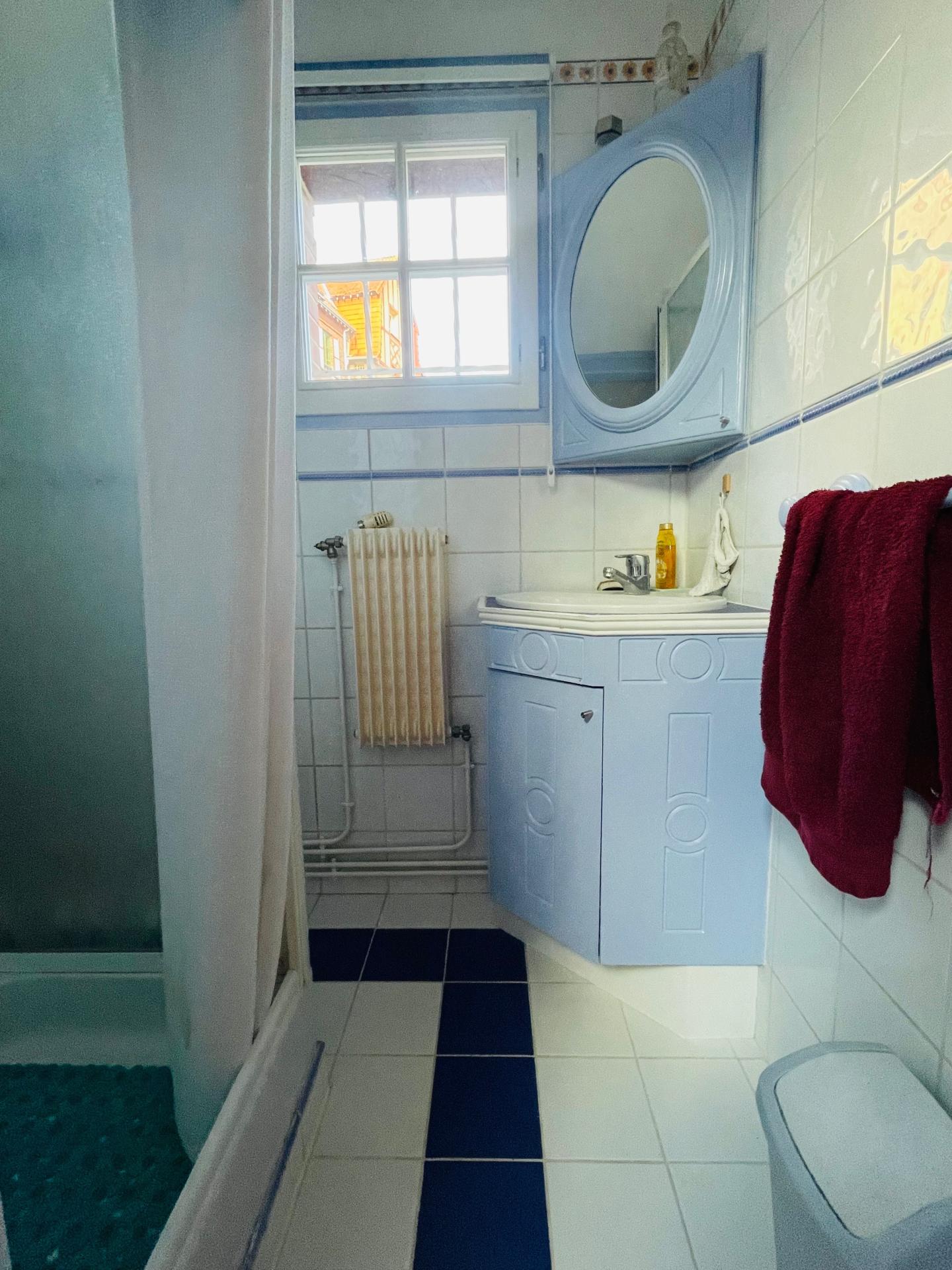 Photo 12 of the listing.