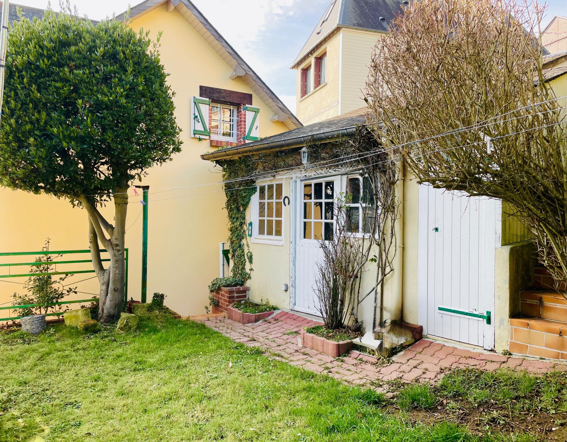 Photo 20 of the listing.