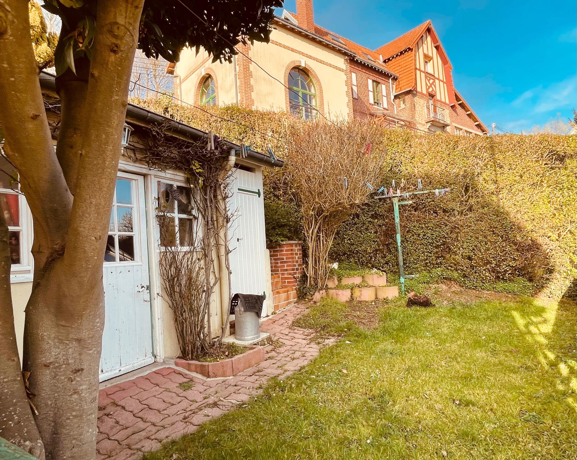 Photo 19 of the listing.