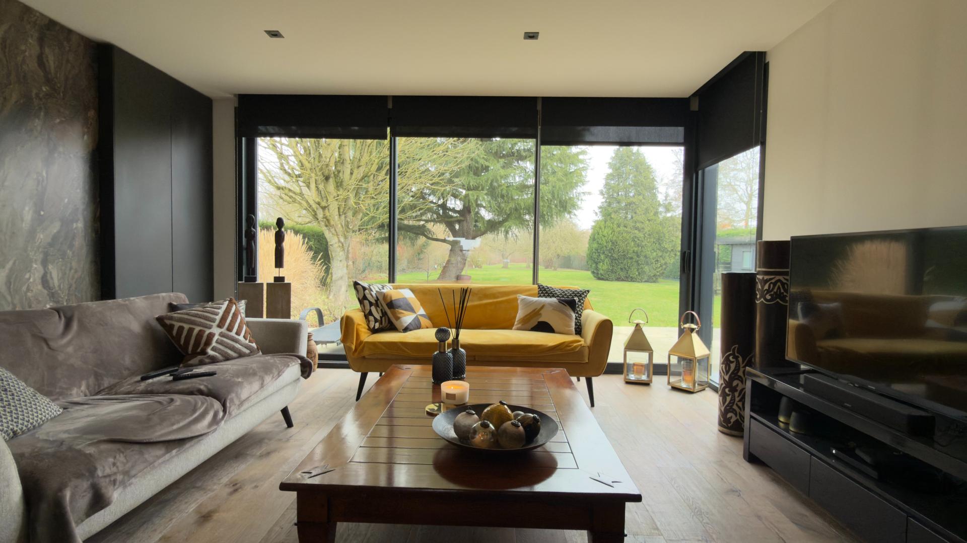 Photo 3 of the listing.