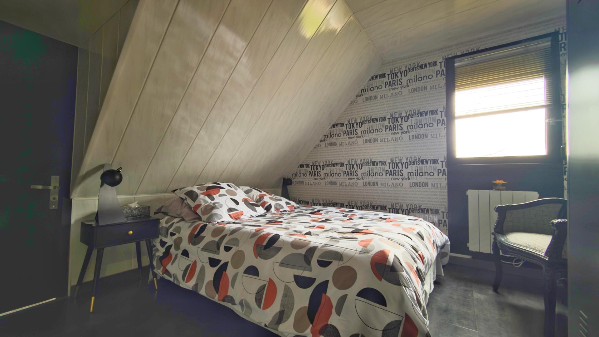 Photo 10 of the listing.