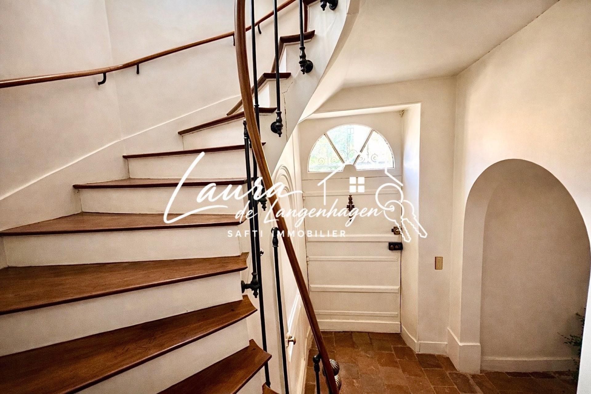 Photo 13 of the listing.