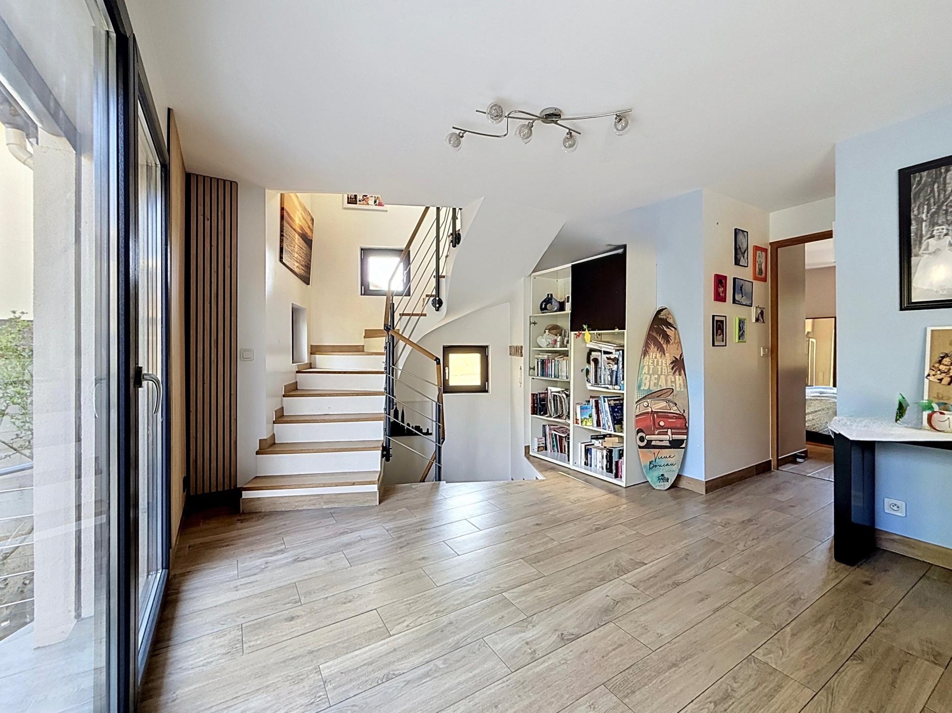 Photo 13 of the listing.