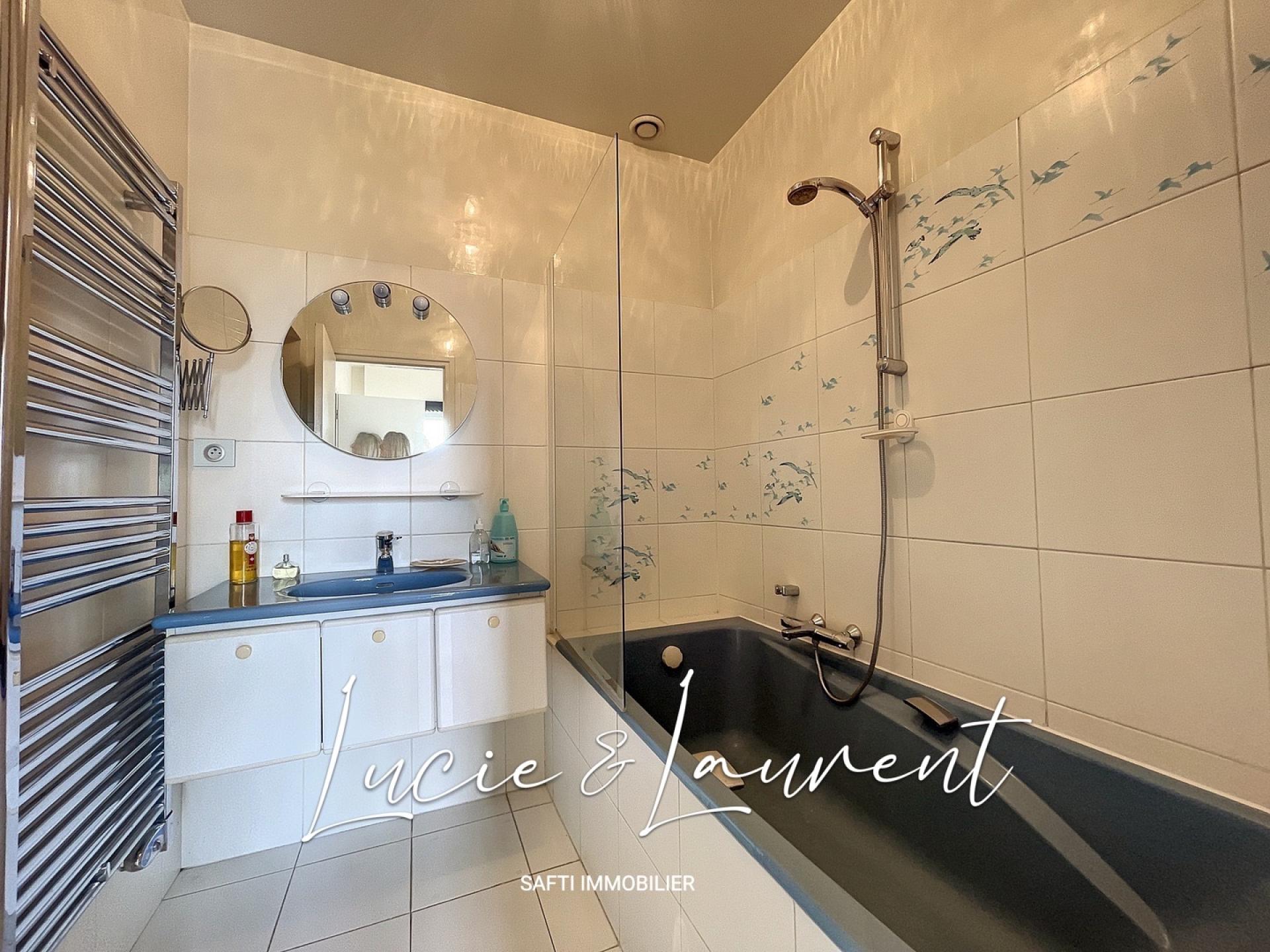 Photo 15 de l'annonce.