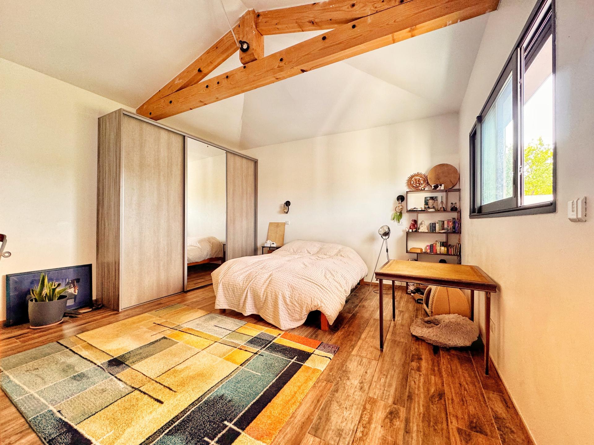 Photo 10 of the listing.