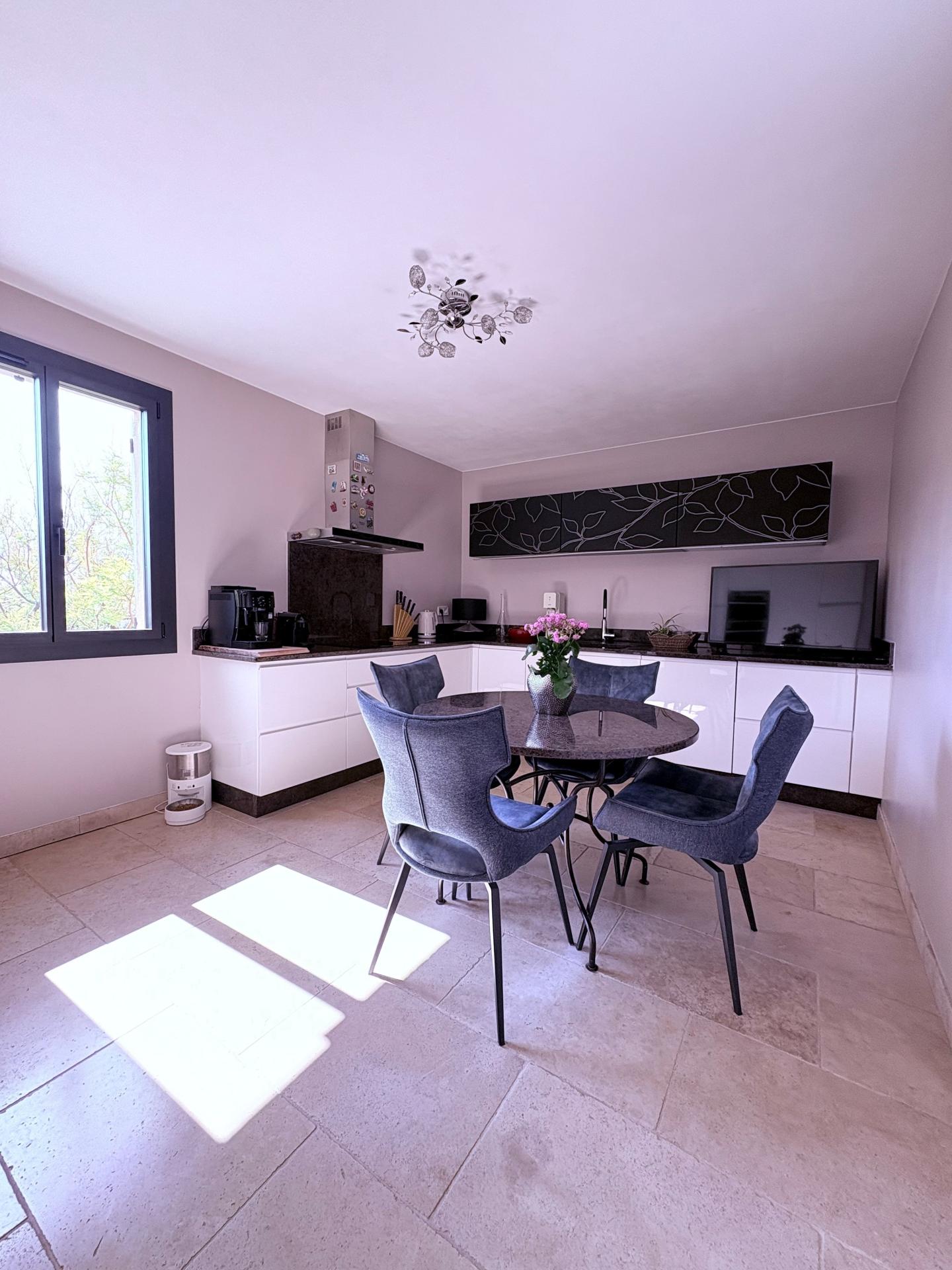 Photo 15 of the listing.