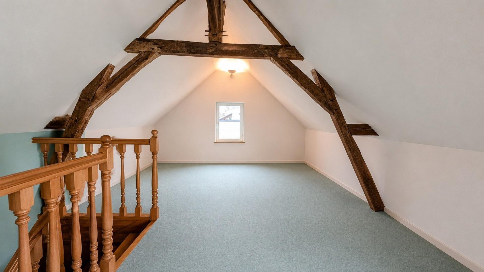 Photo 10 of the listing.