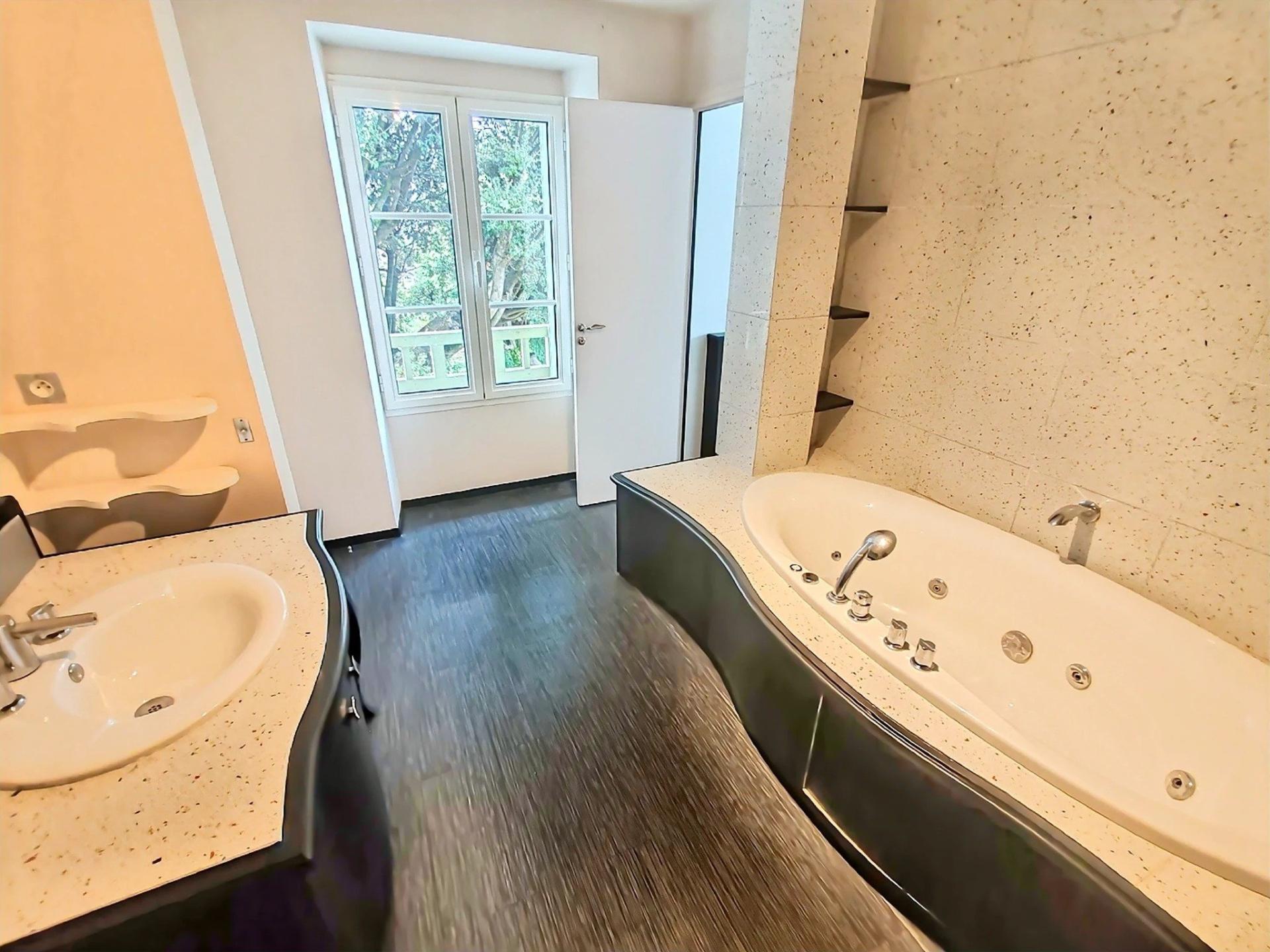 Photo 10 de l'annonce.