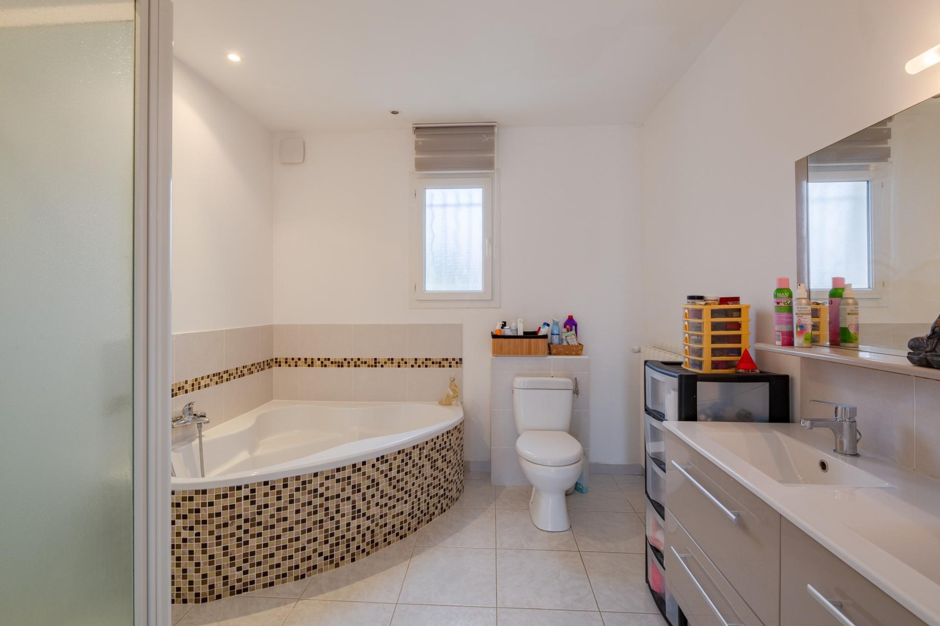 Photo 15 de l'annonce.