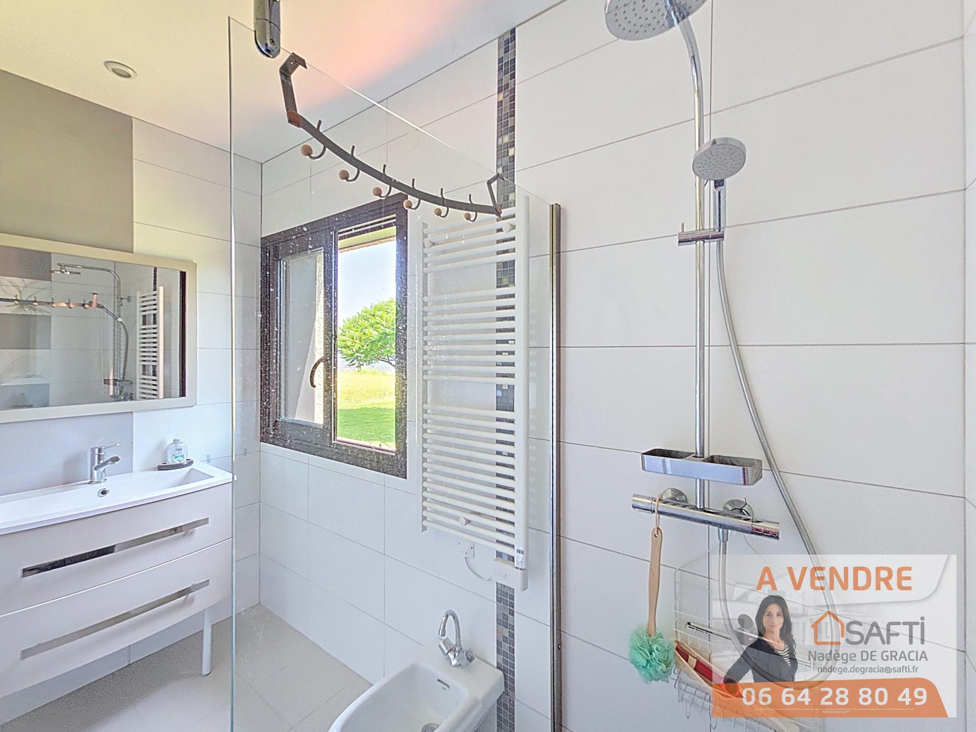 Photo 17 de l'annonce.