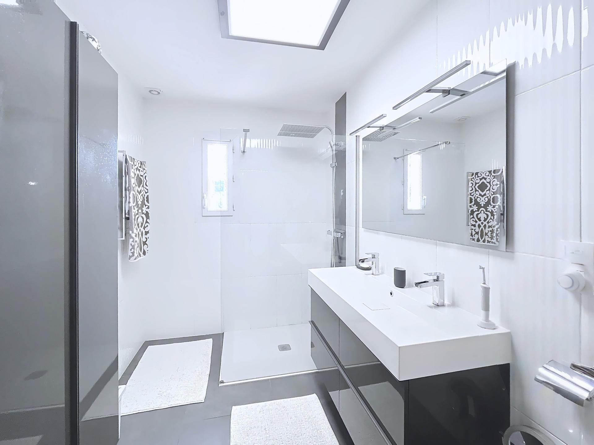 Photo 15 de l'annonce.