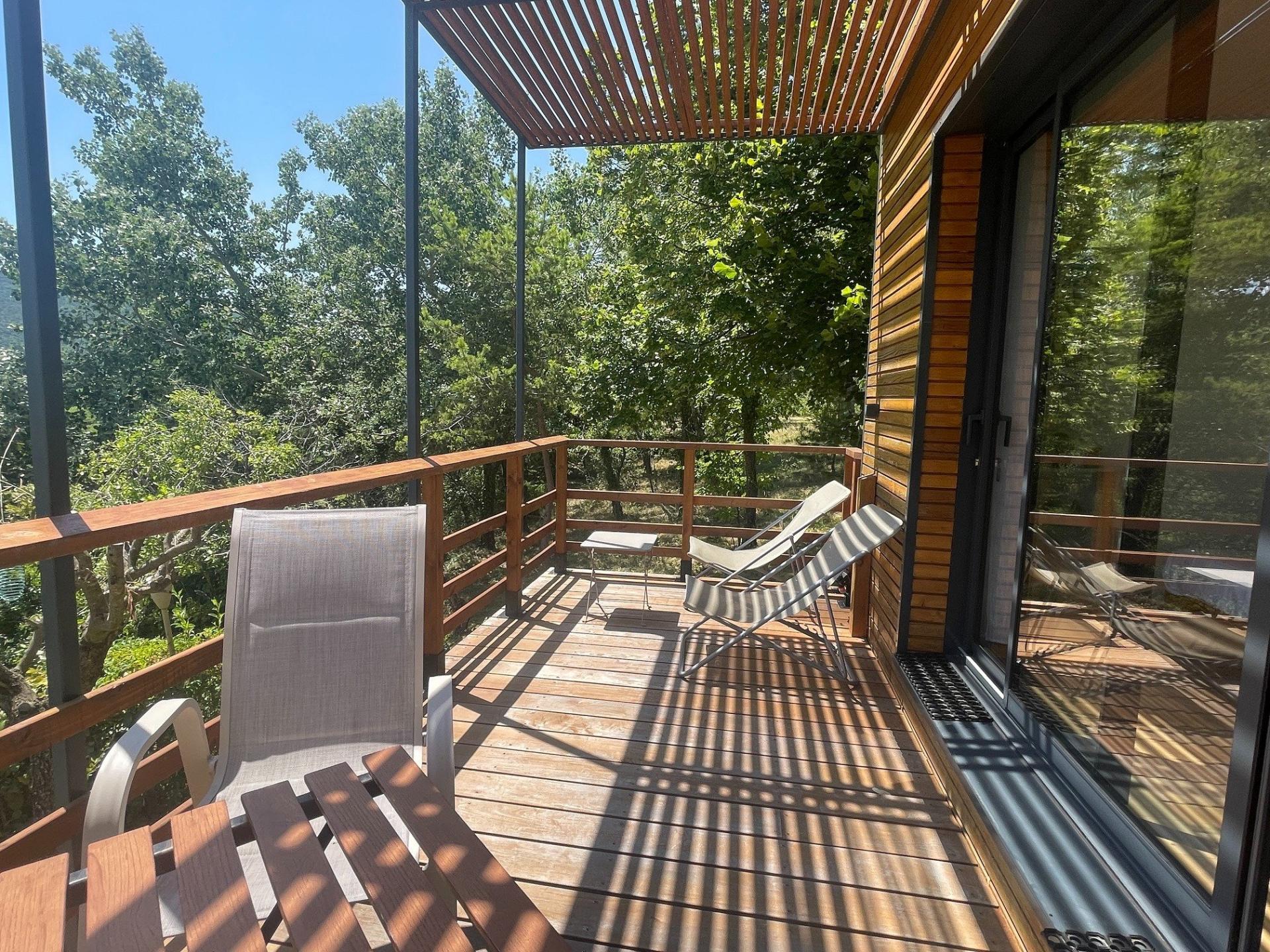 Photo 13 of the listing.