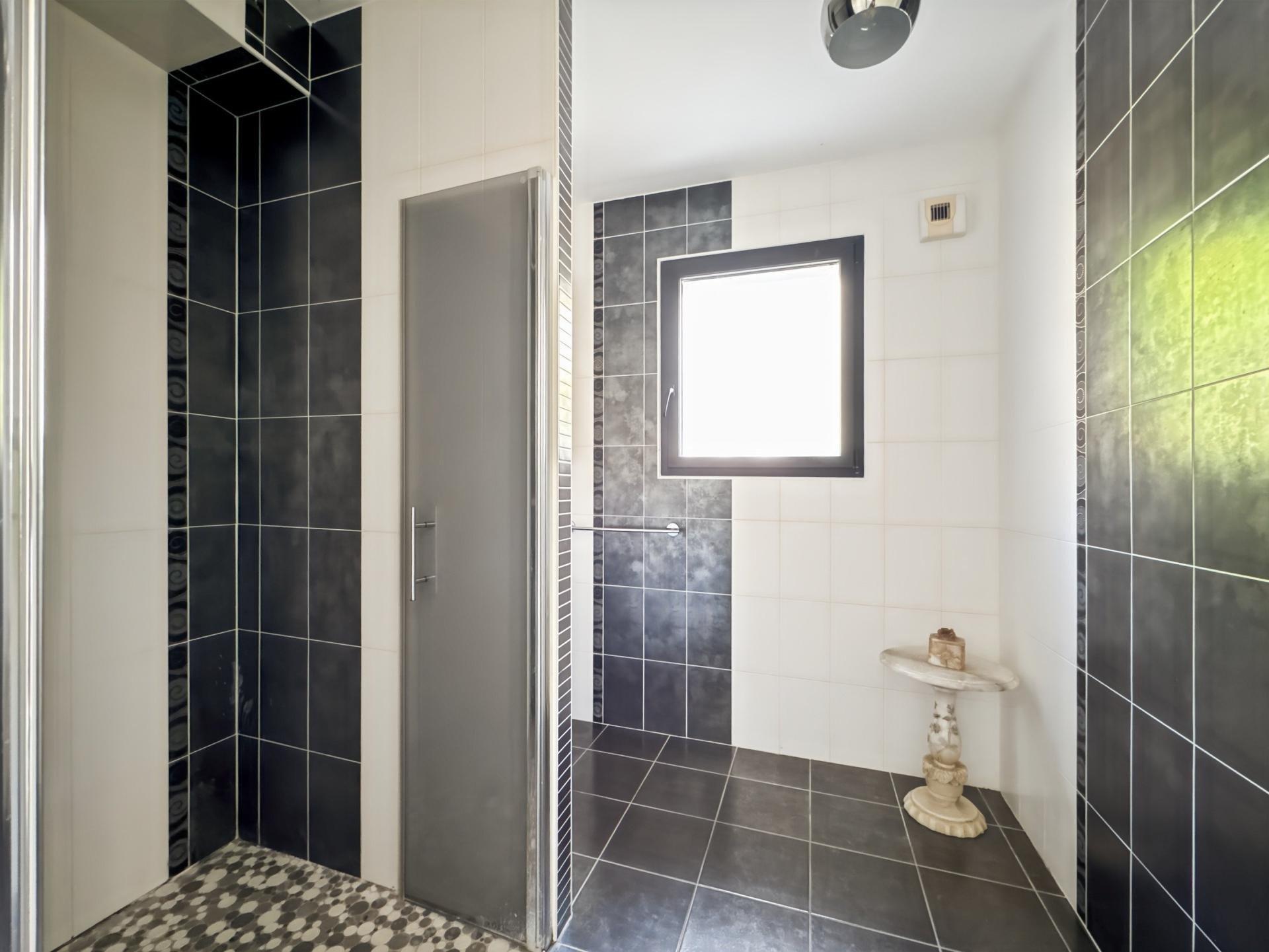 Photo 8 de l'annonce.