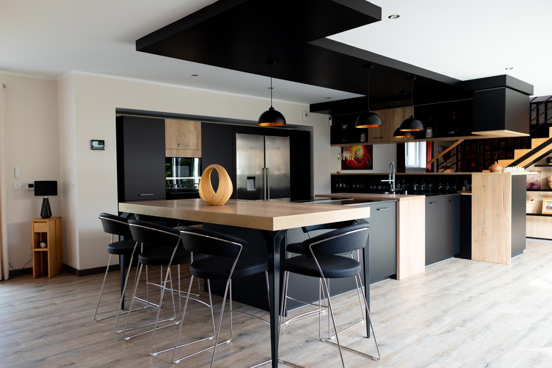 Photo 4 of the listing.