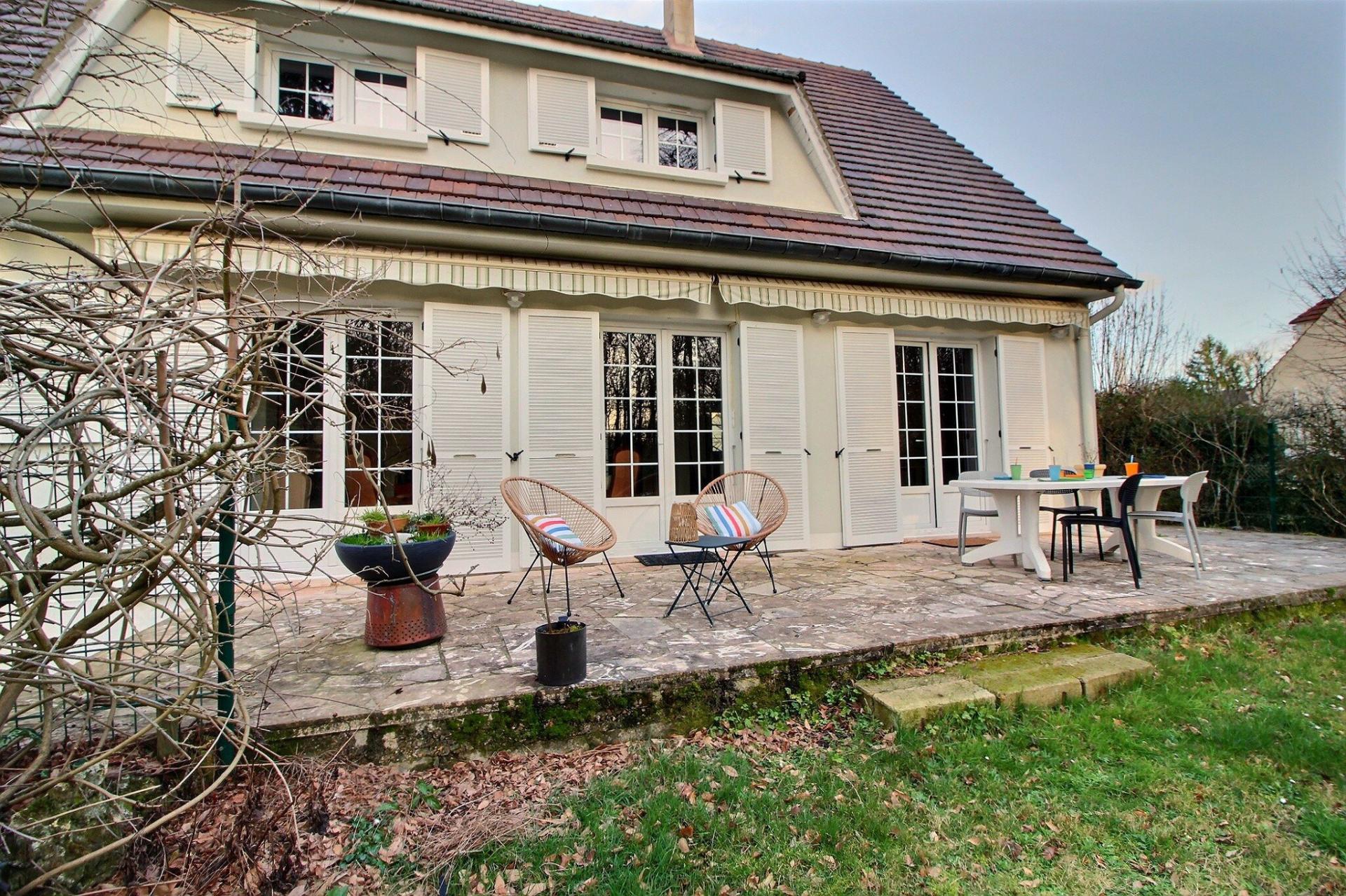 Photo 13 of the listing.