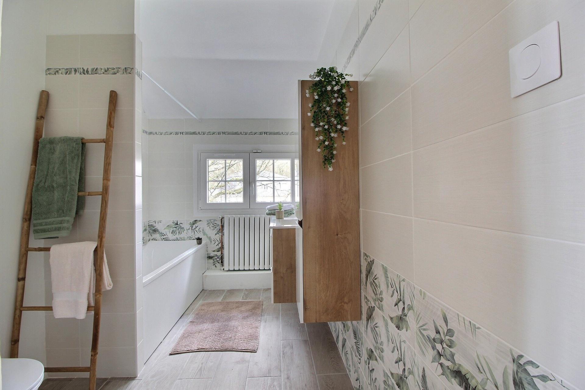 Photo 12 of the listing.