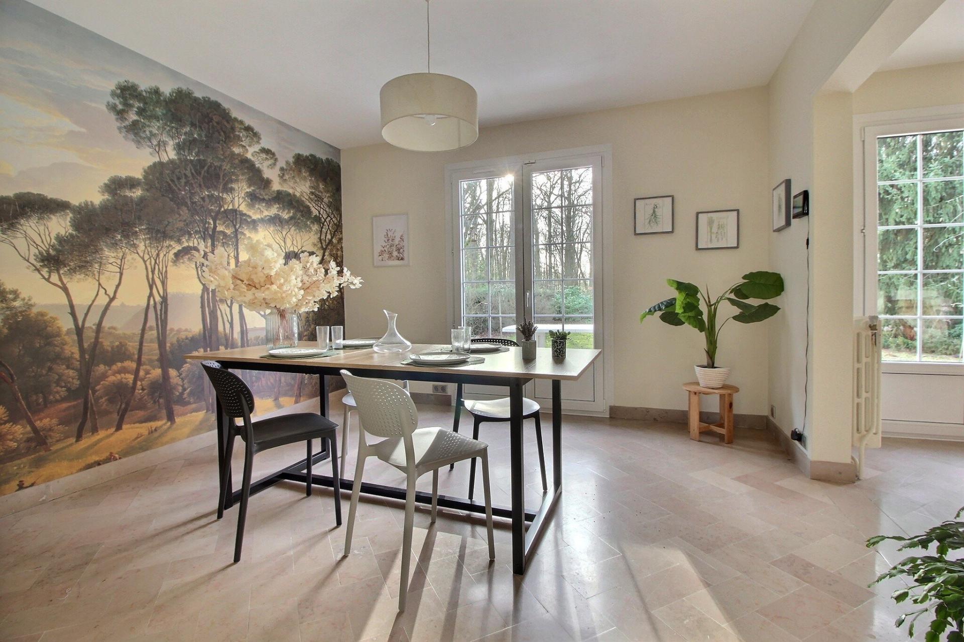 Photo 3 of the listing.